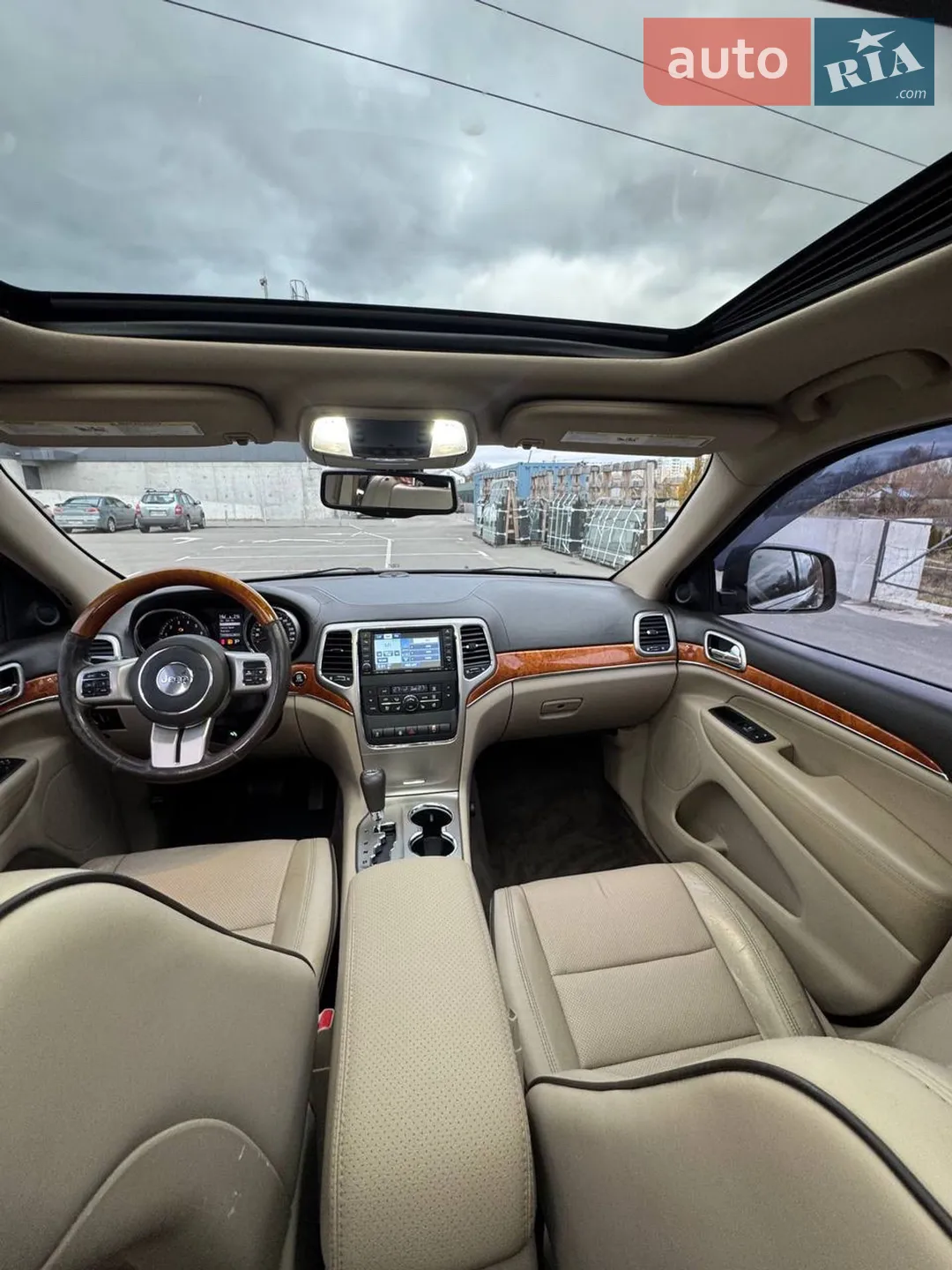 2011 Jeep Grand Cherokee - мініатюра 15