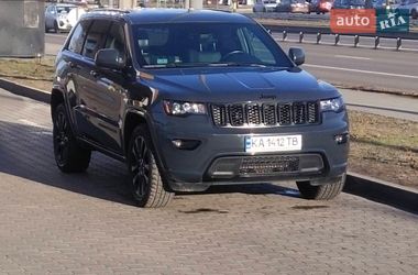 Позашляховик / Кросовер Jeep Grand Cherokee 2017 в Києві
