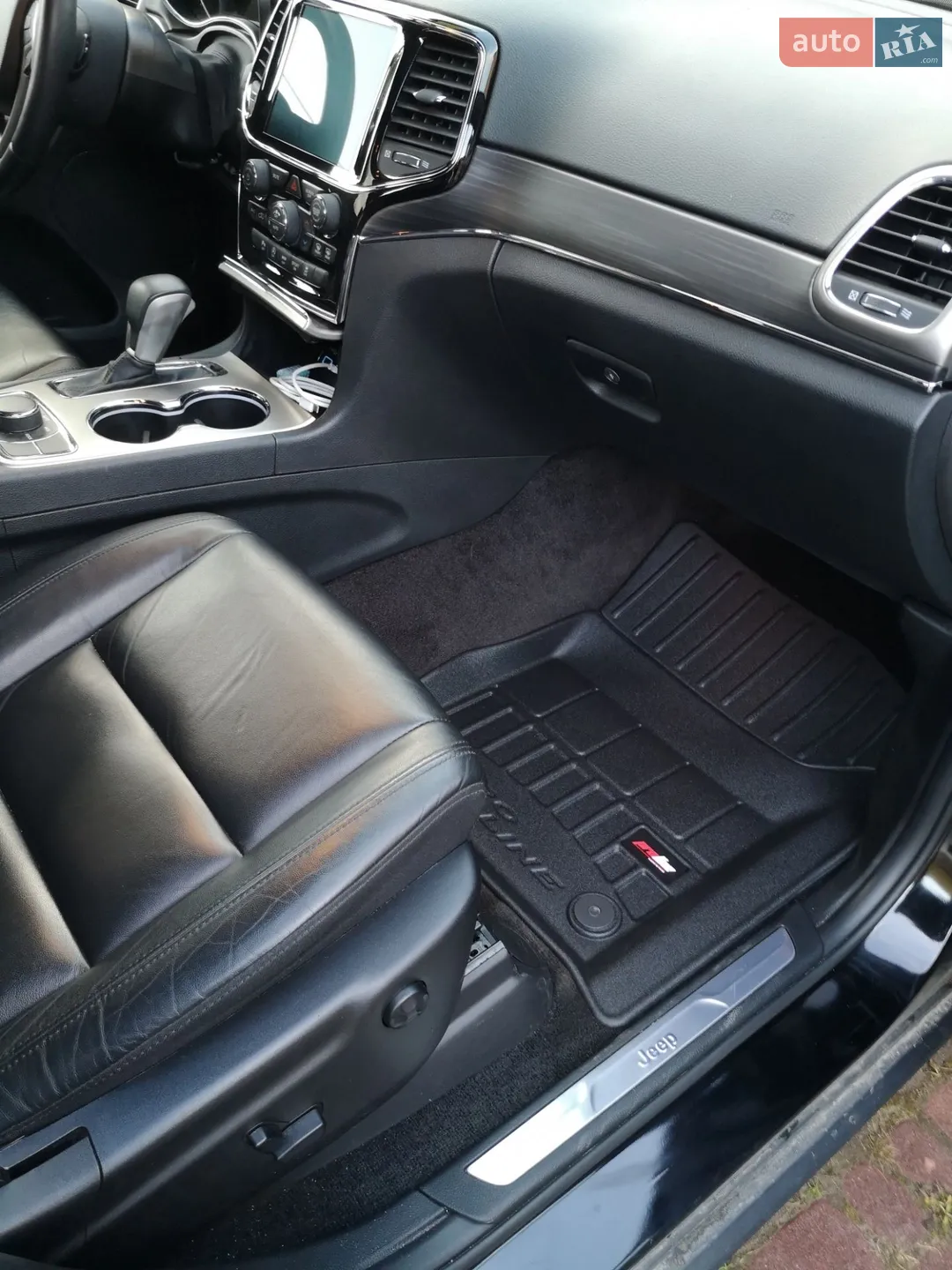 2018 Jeep Grand Cherokee - мініатюра 15