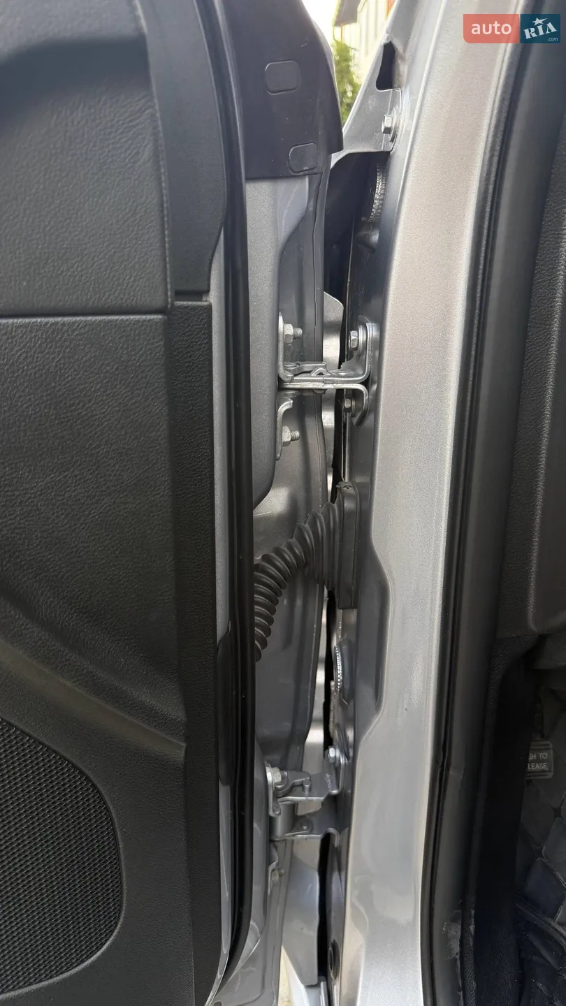 2014 Jeep Grand Cherokee - мініатюра 35