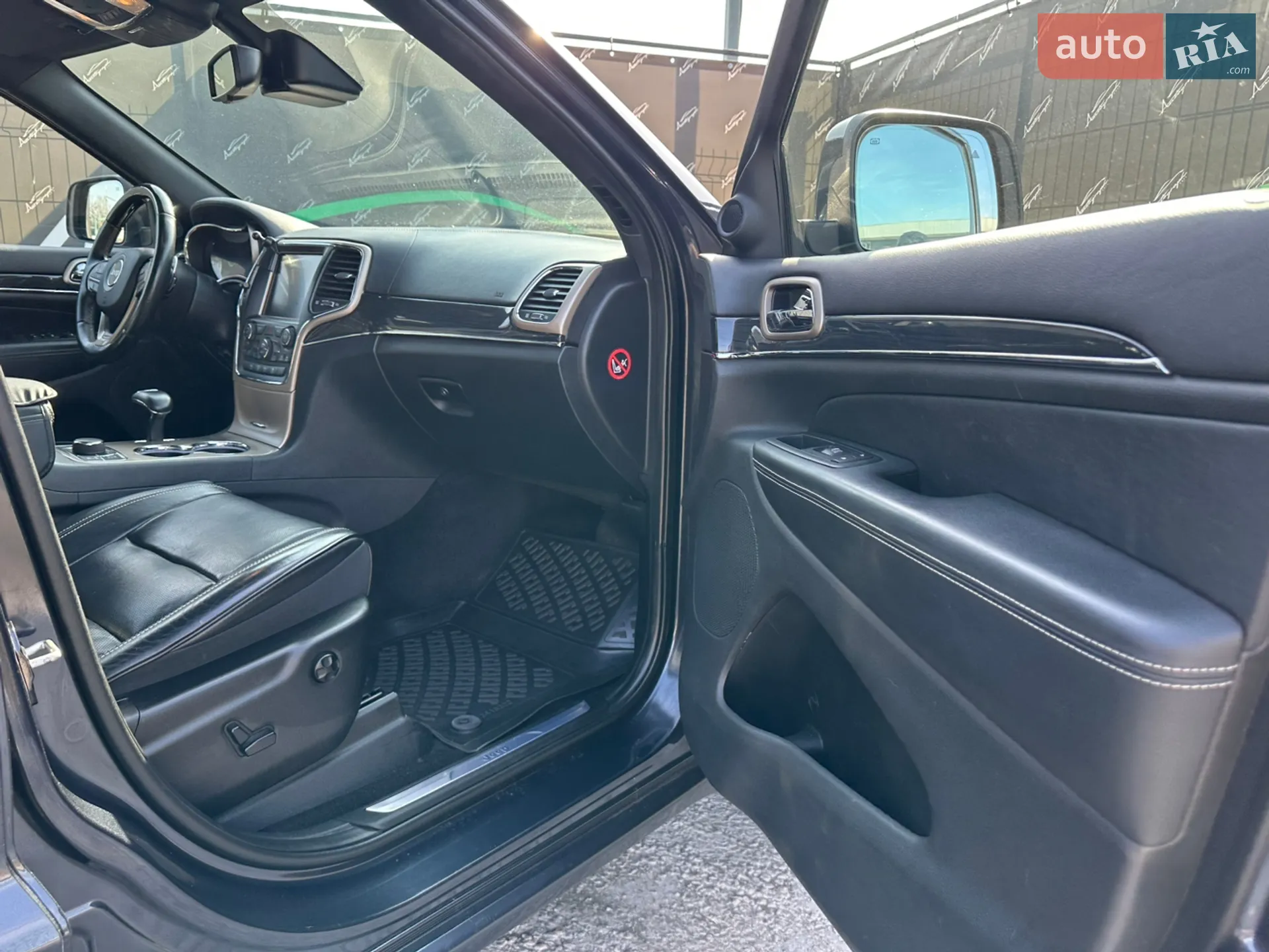 2015 Jeep Grand Cherokee - мініатюра 20