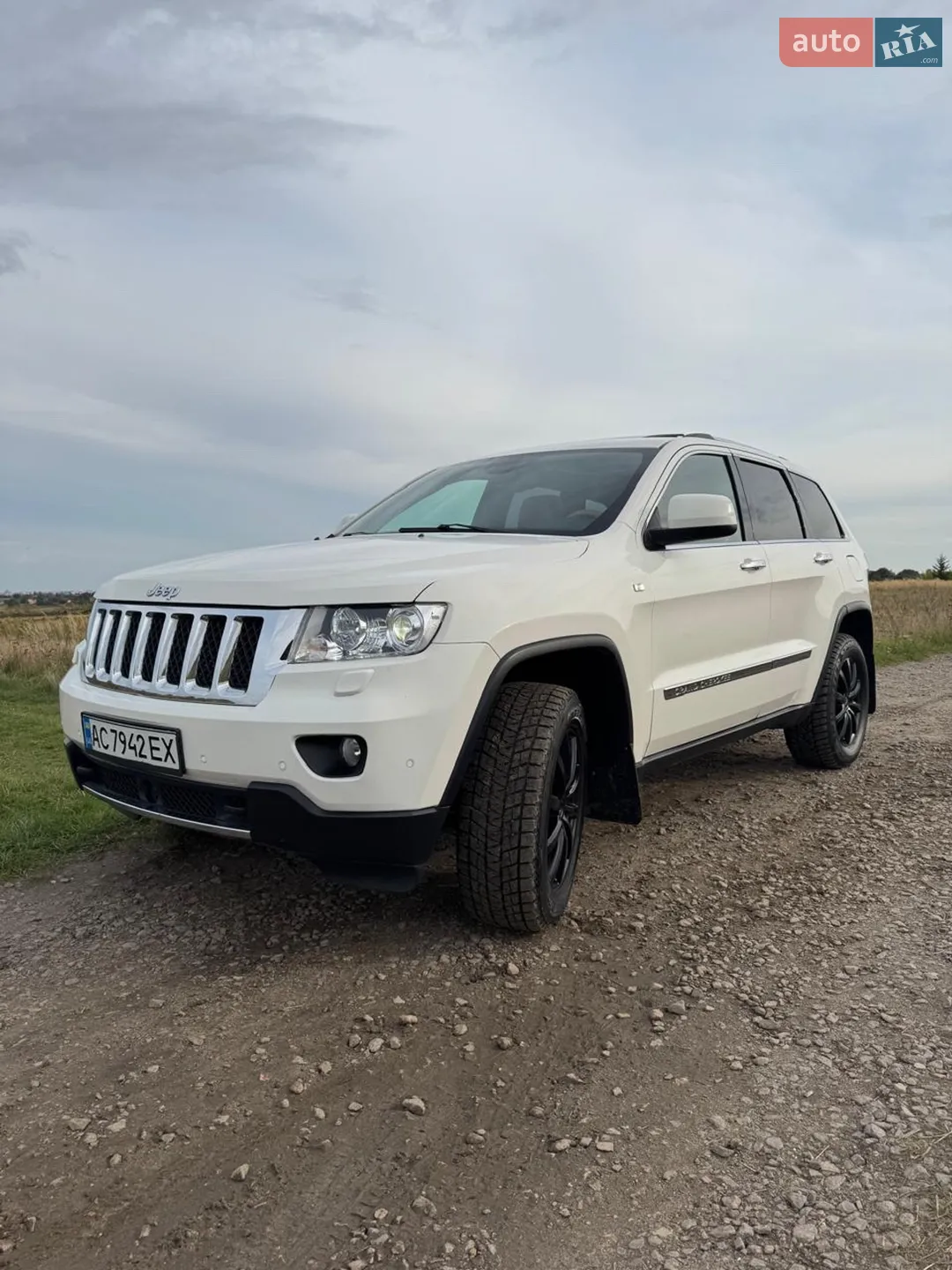 2011 Jeep Grand Cherokee - мініатюра 3