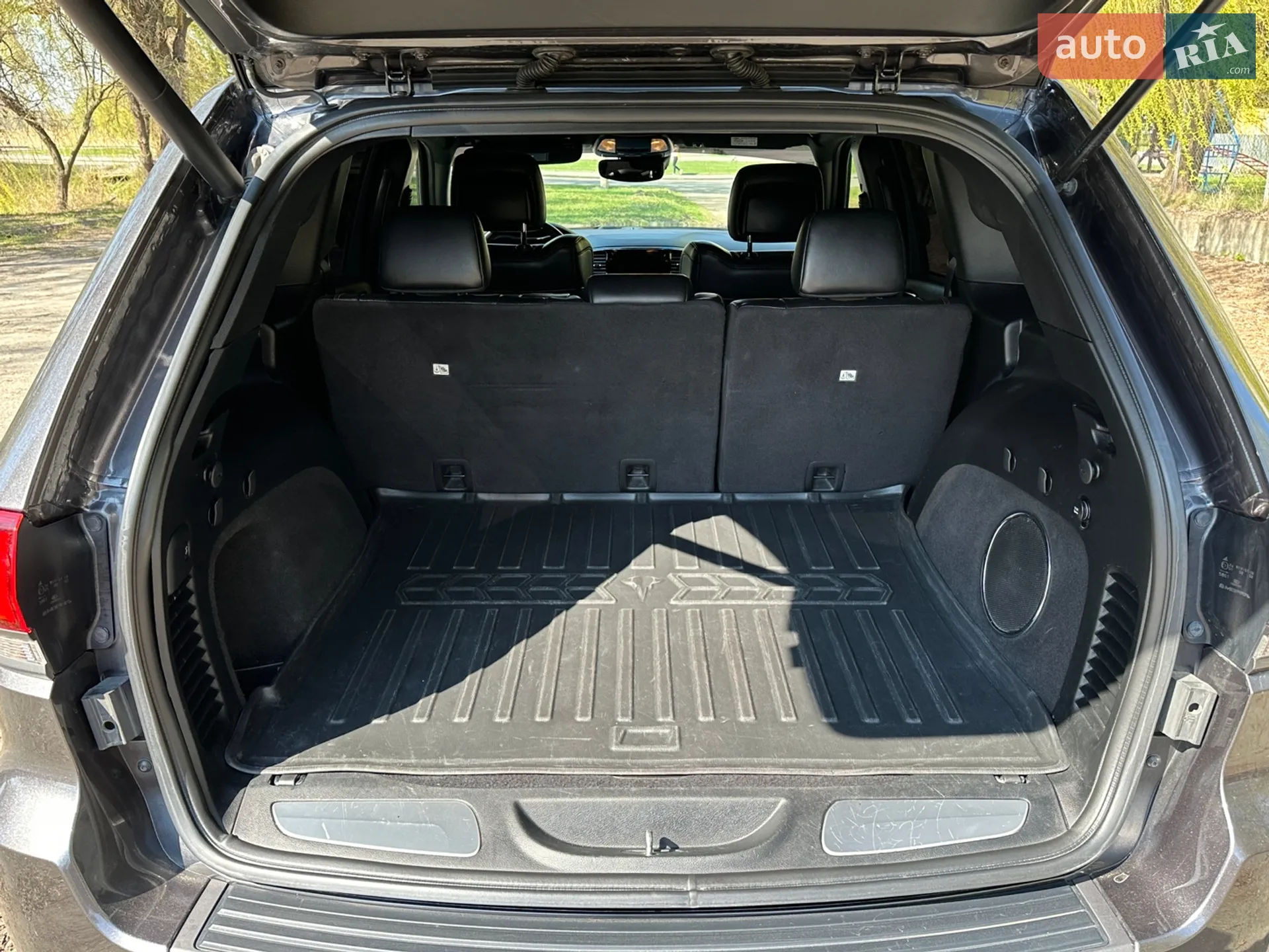 2018 Jeep Grand Cherokee - мініатюра 16