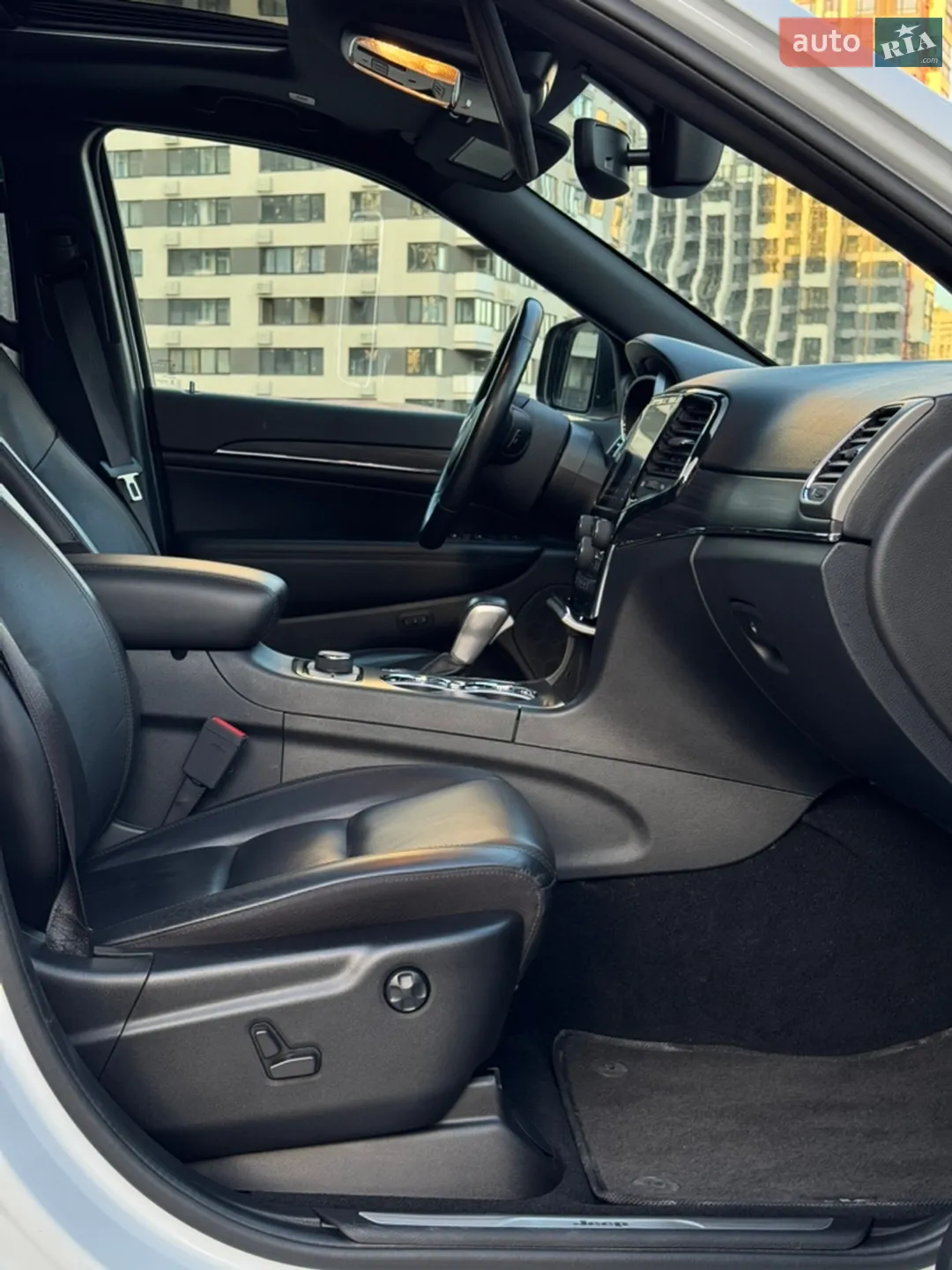 2021 Jeep Grand Cherokee - мініатюра 41