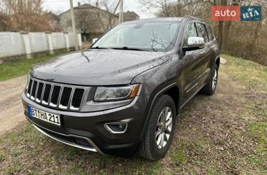 Внедорожник / Кроссовер Jeep Grand Cherokee 2015 в Городке