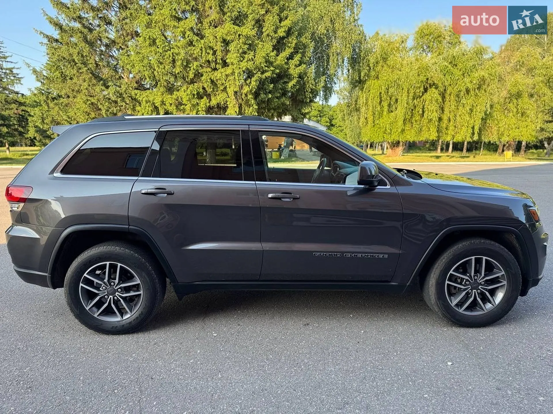 2019 Jeep Grand Cherokee - мініатюра 12