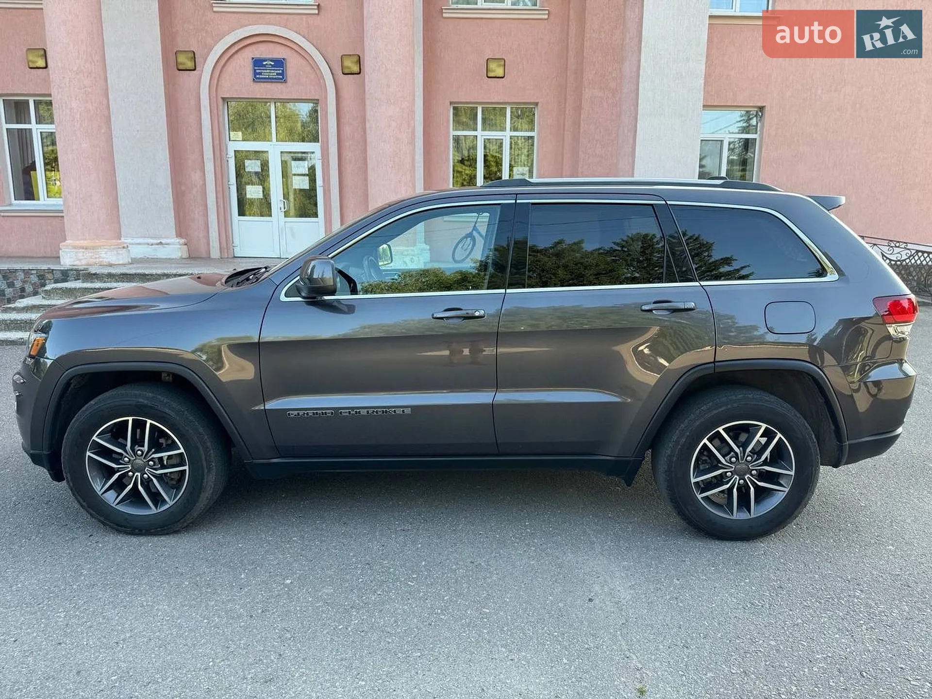 2019 Jeep Grand Cherokee - мініатюра 23