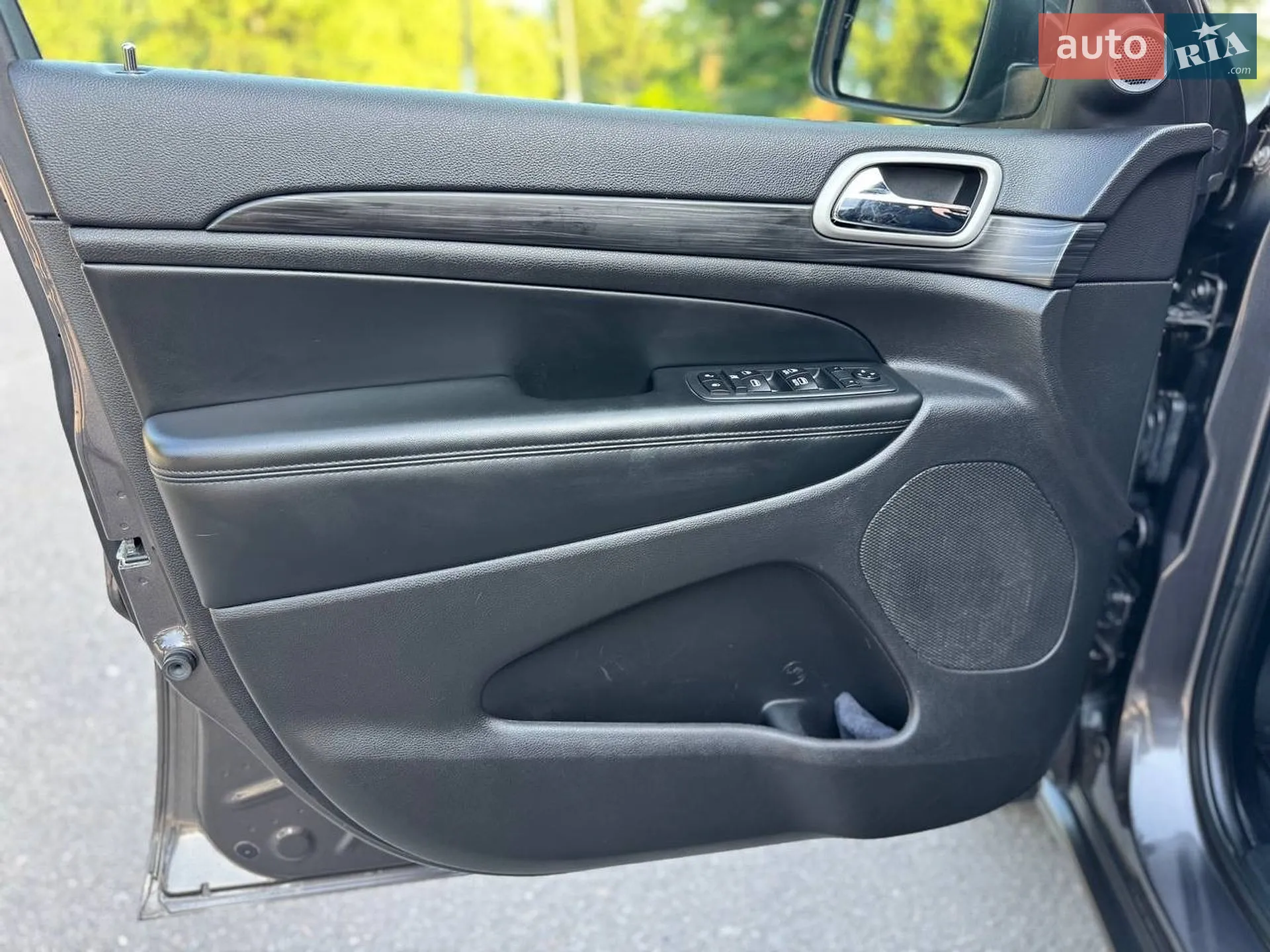 2019 Jeep Grand Cherokee - мініатюра 27