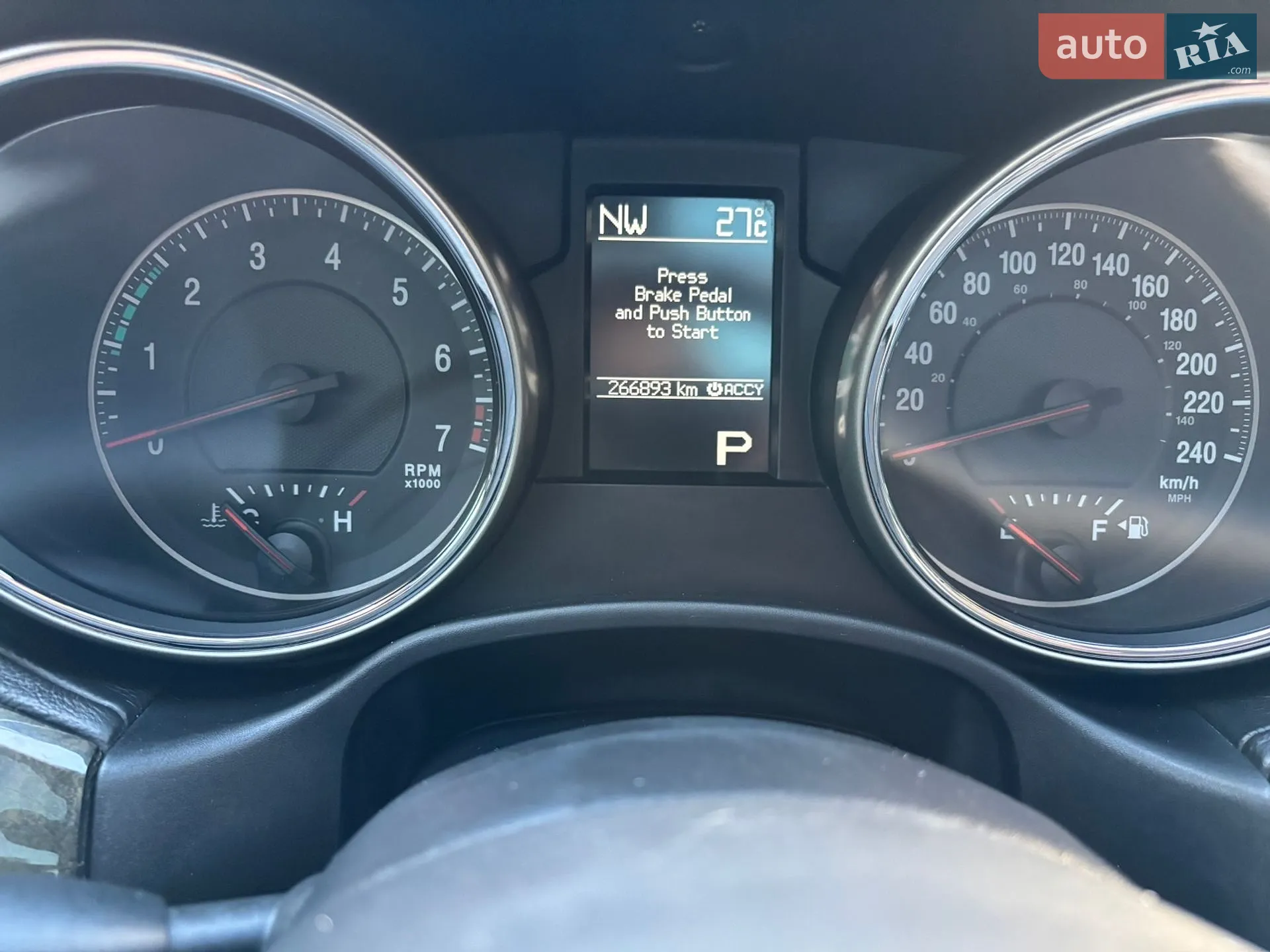 2011 Jeep Grand Cherokee - мініатюра 60