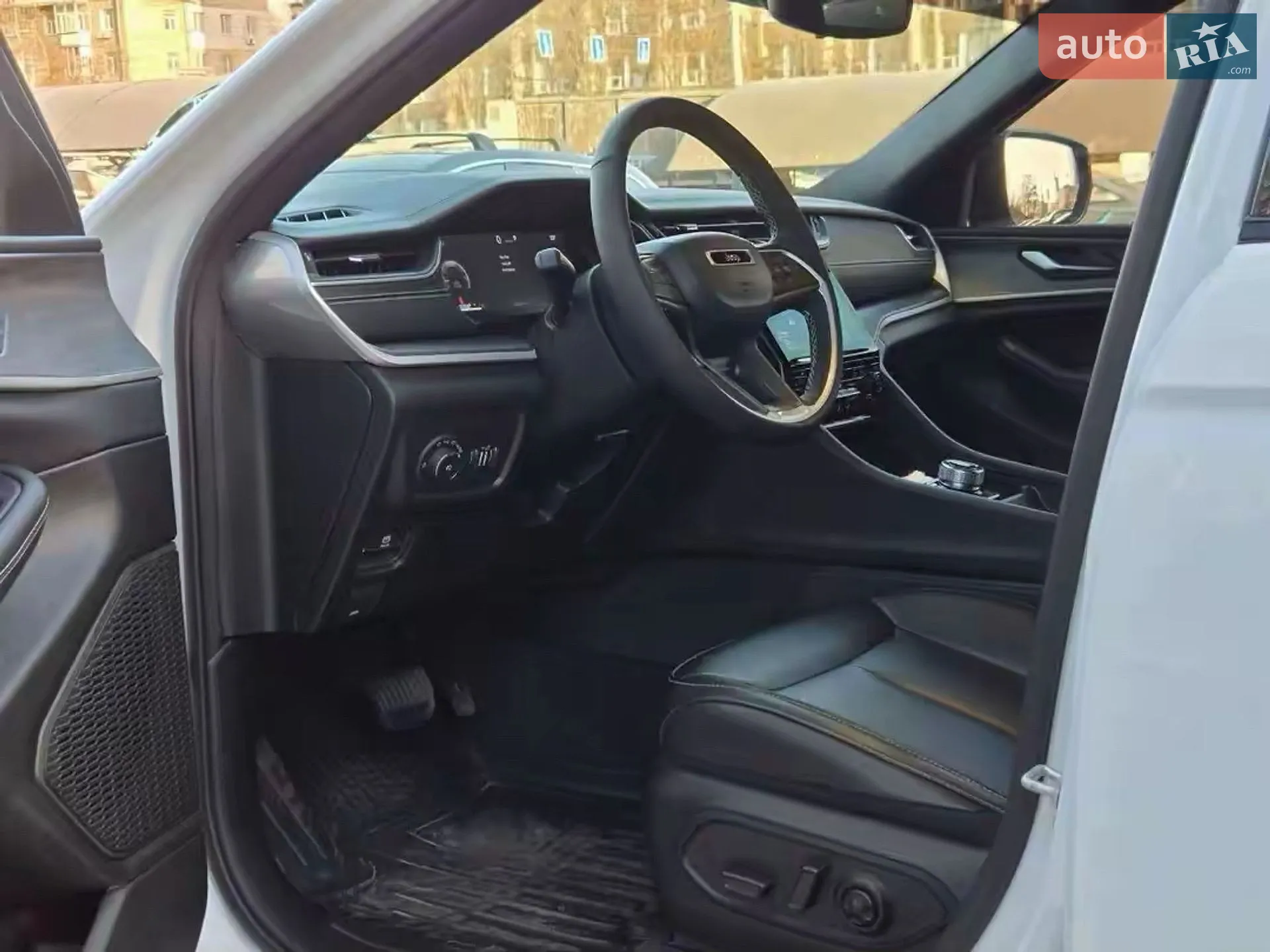 2024 Jeep Grand Cherokee - мініатюра 17