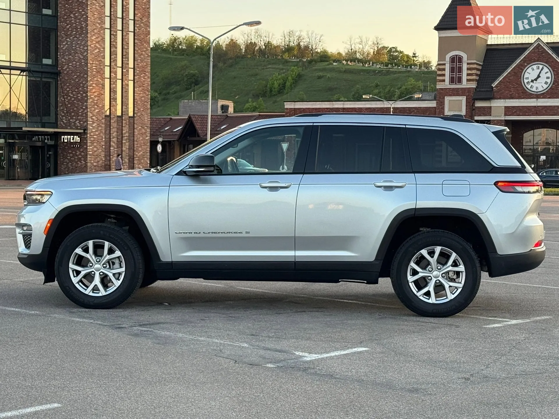 2022 Jeep Grand Cherokee - мініатюра 7