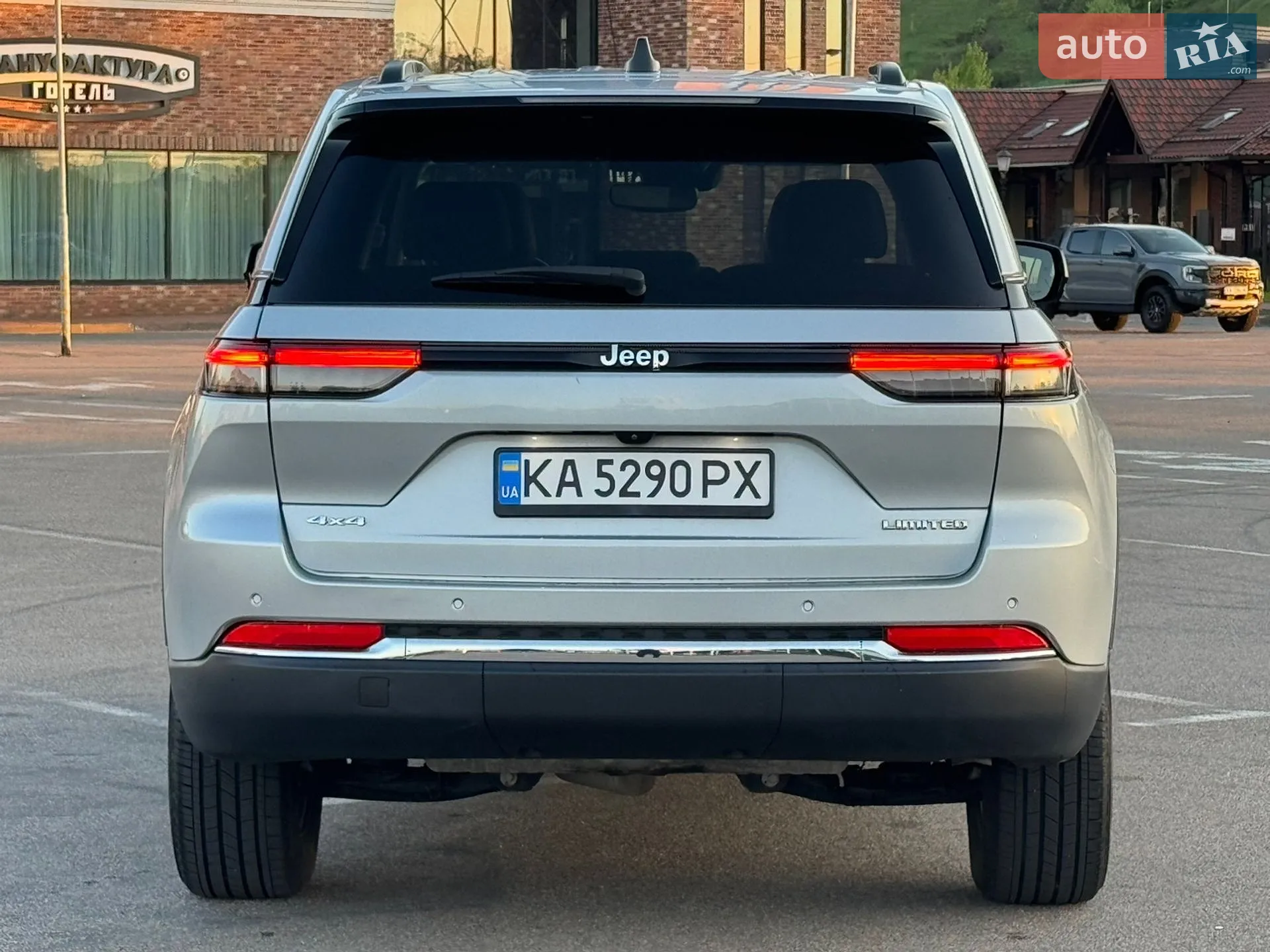2022 Jeep Grand Cherokee - мініатюра 10