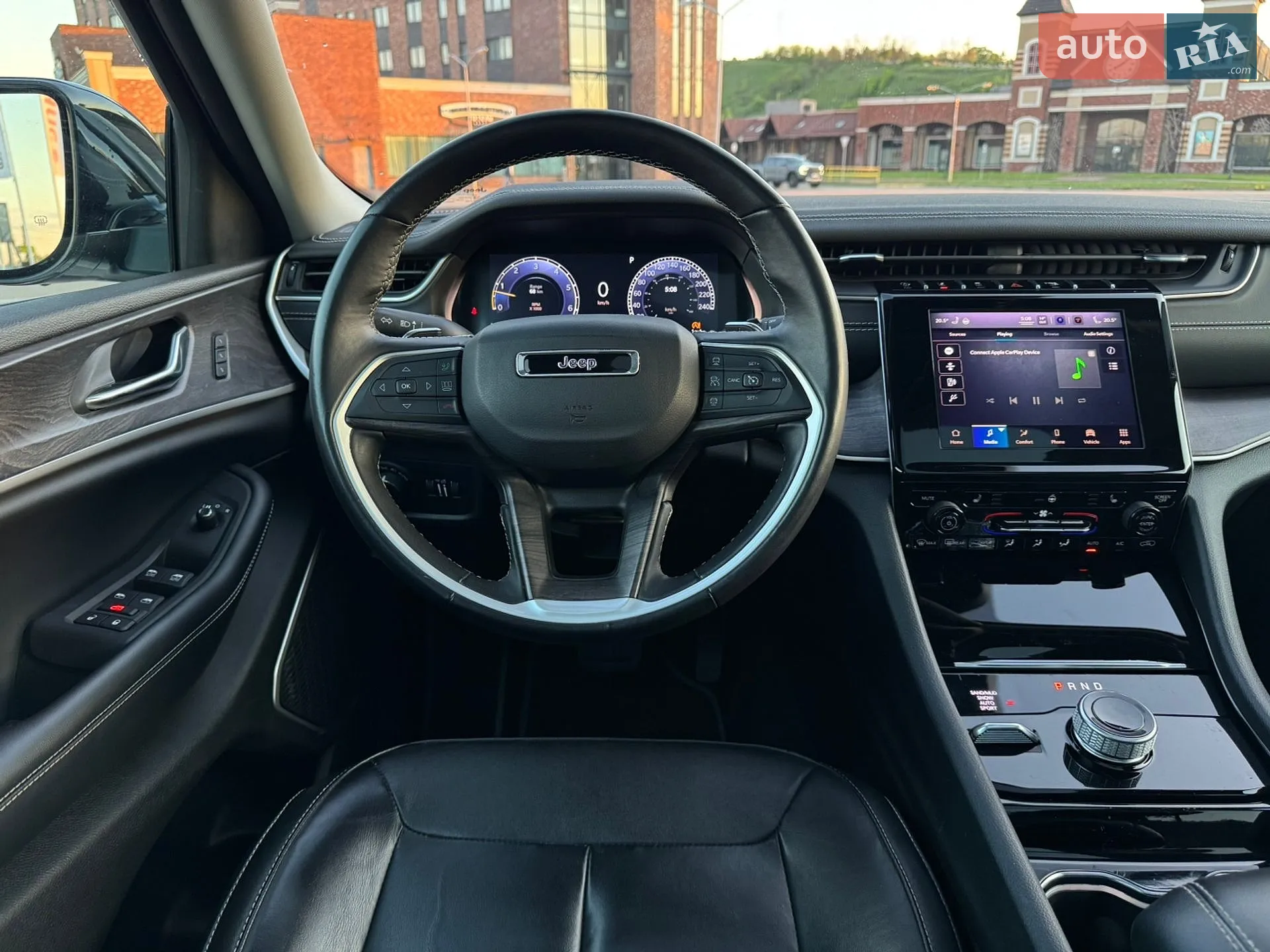 2022 Jeep Grand Cherokee - мініатюра 23