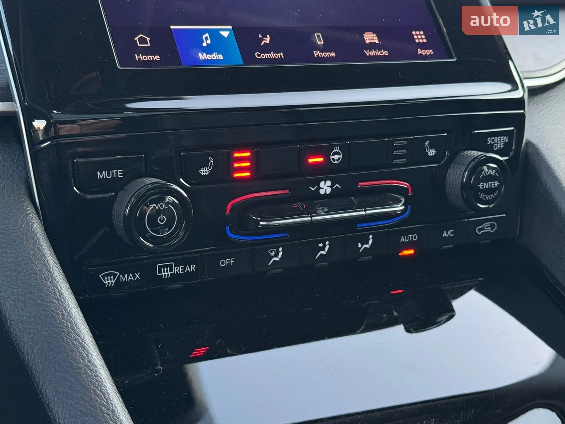 2022 Jeep Grand Cherokee - мініатюра 26