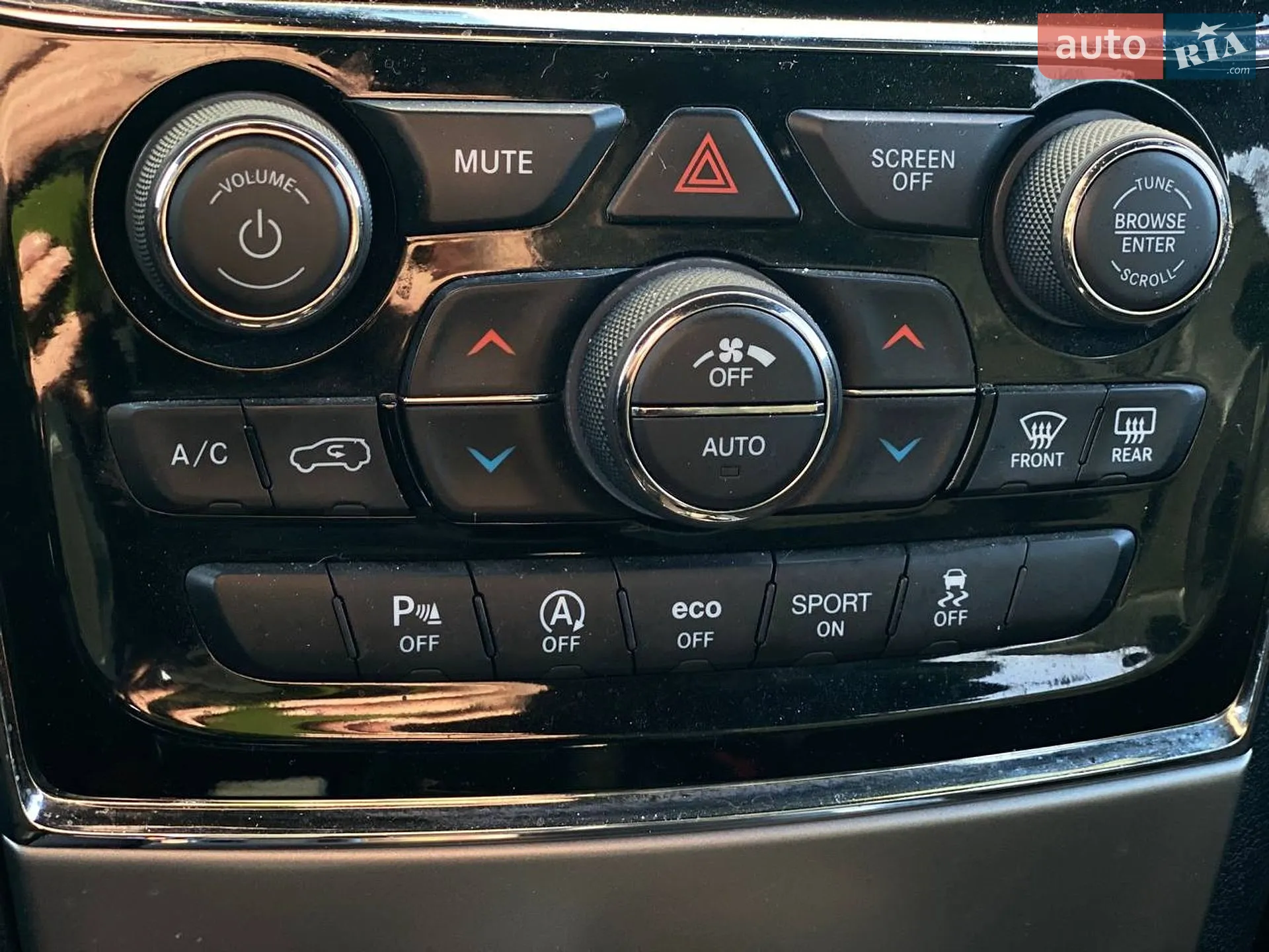 2020 Jeep Grand Cherokee - мініатюра 34