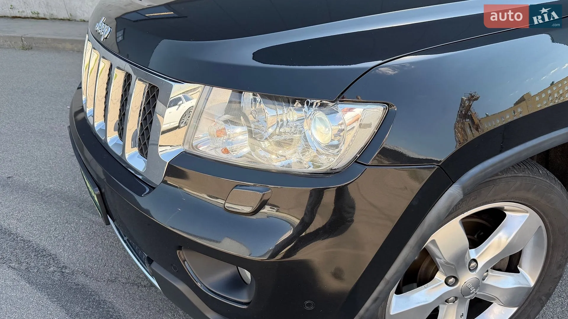 2011 Jeep Grand Cherokee - мініатюра 18