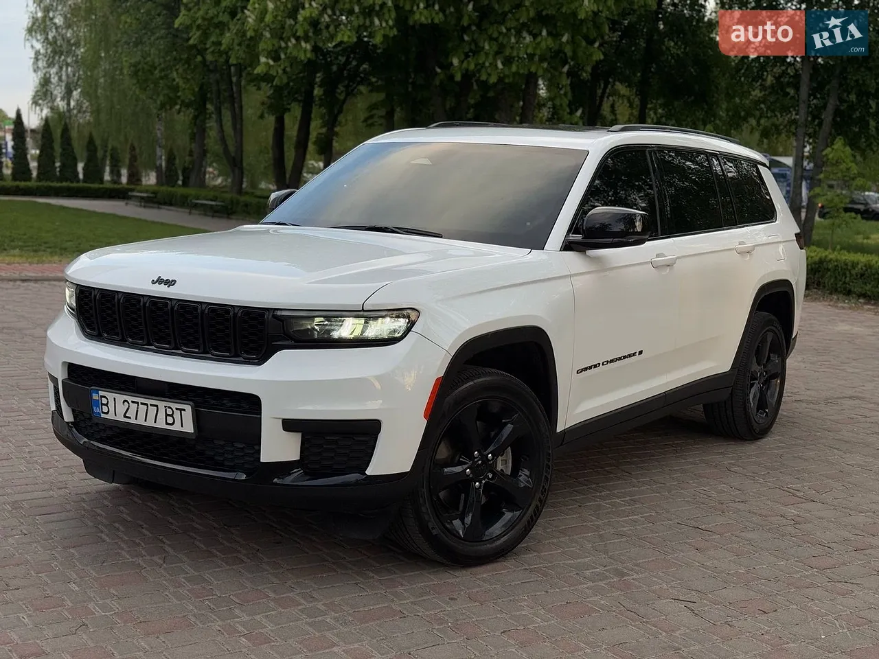 2022 Jeep Grand Cherokee - мініатюра 40