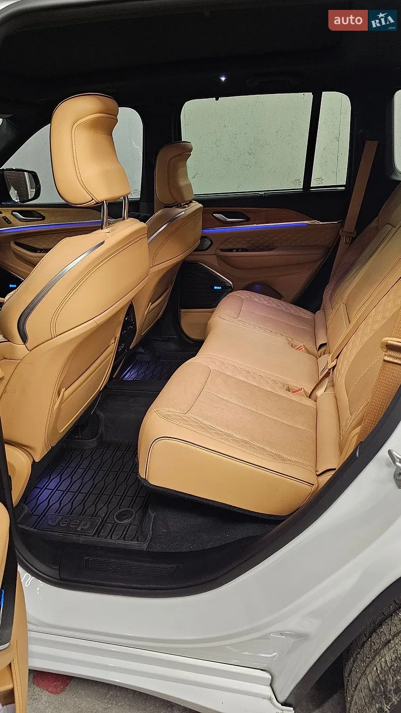 2022 Jeep Grand Cherokee - мініатюра 40