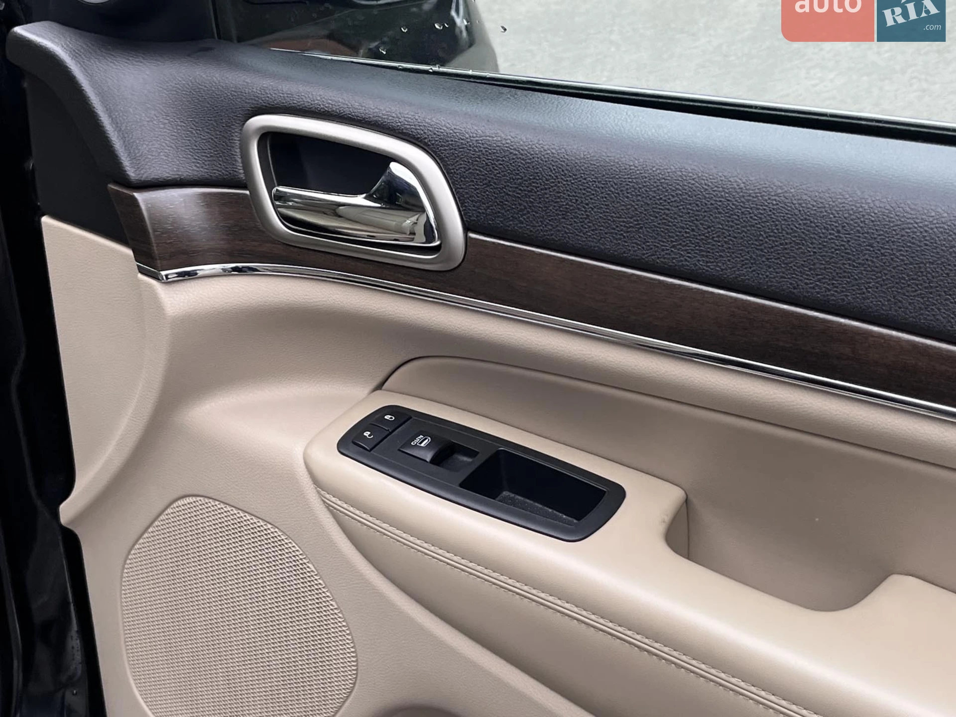 2013 Jeep Grand Cherokee - мініатюра 16
