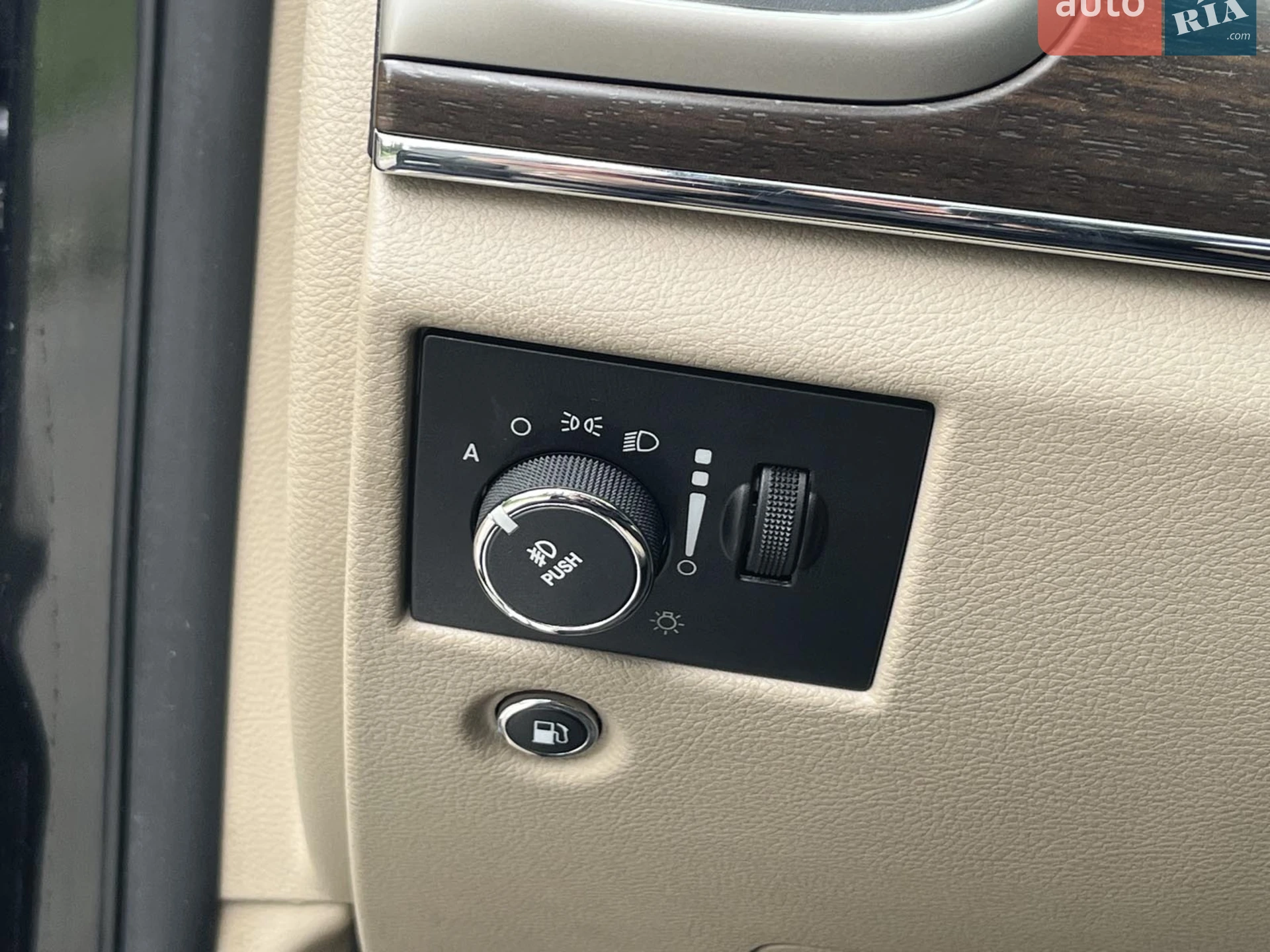 2013 Jeep Grand Cherokee - мініатюра 36