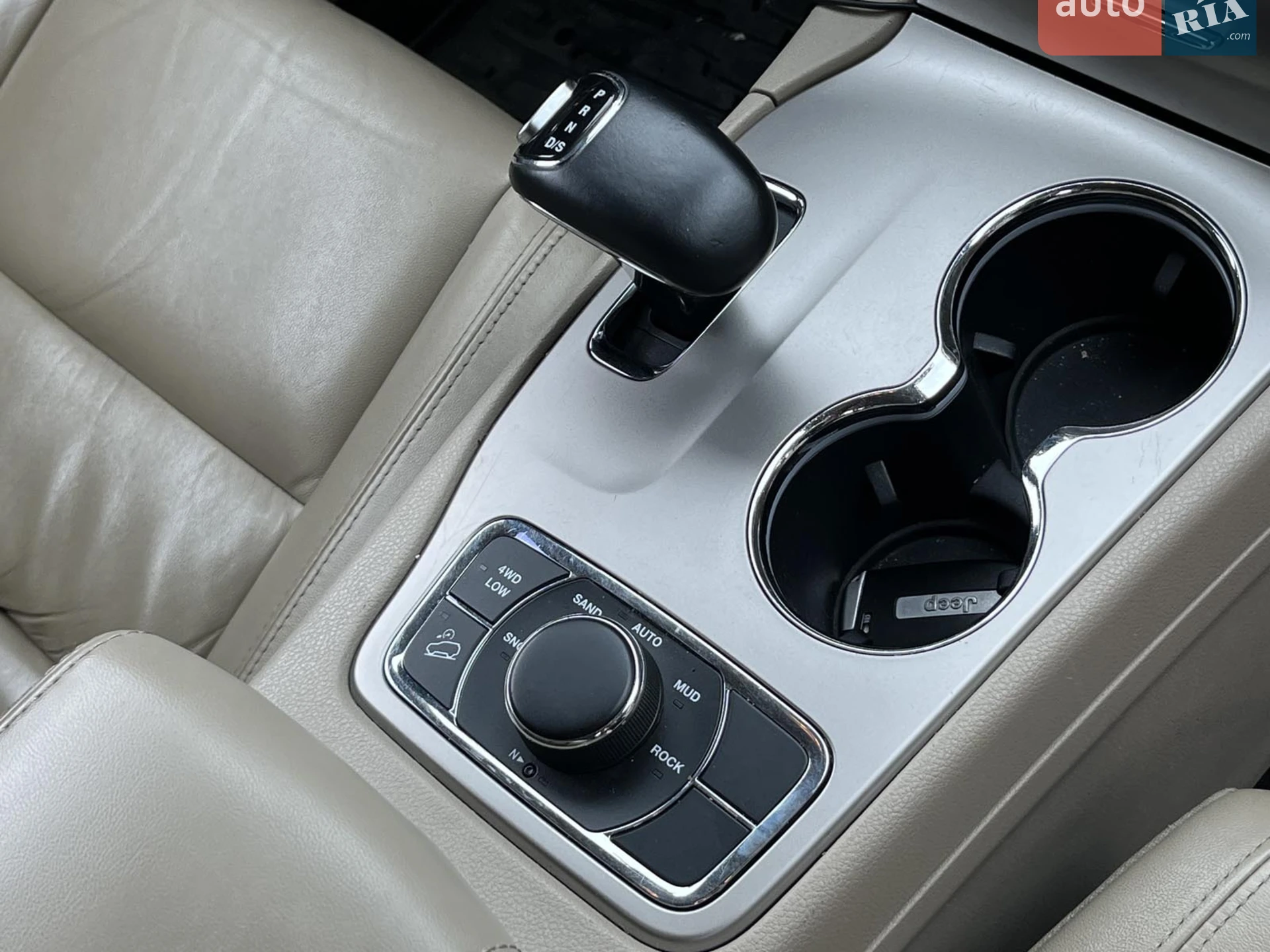 2013 Jeep Grand Cherokee - мініатюра 23