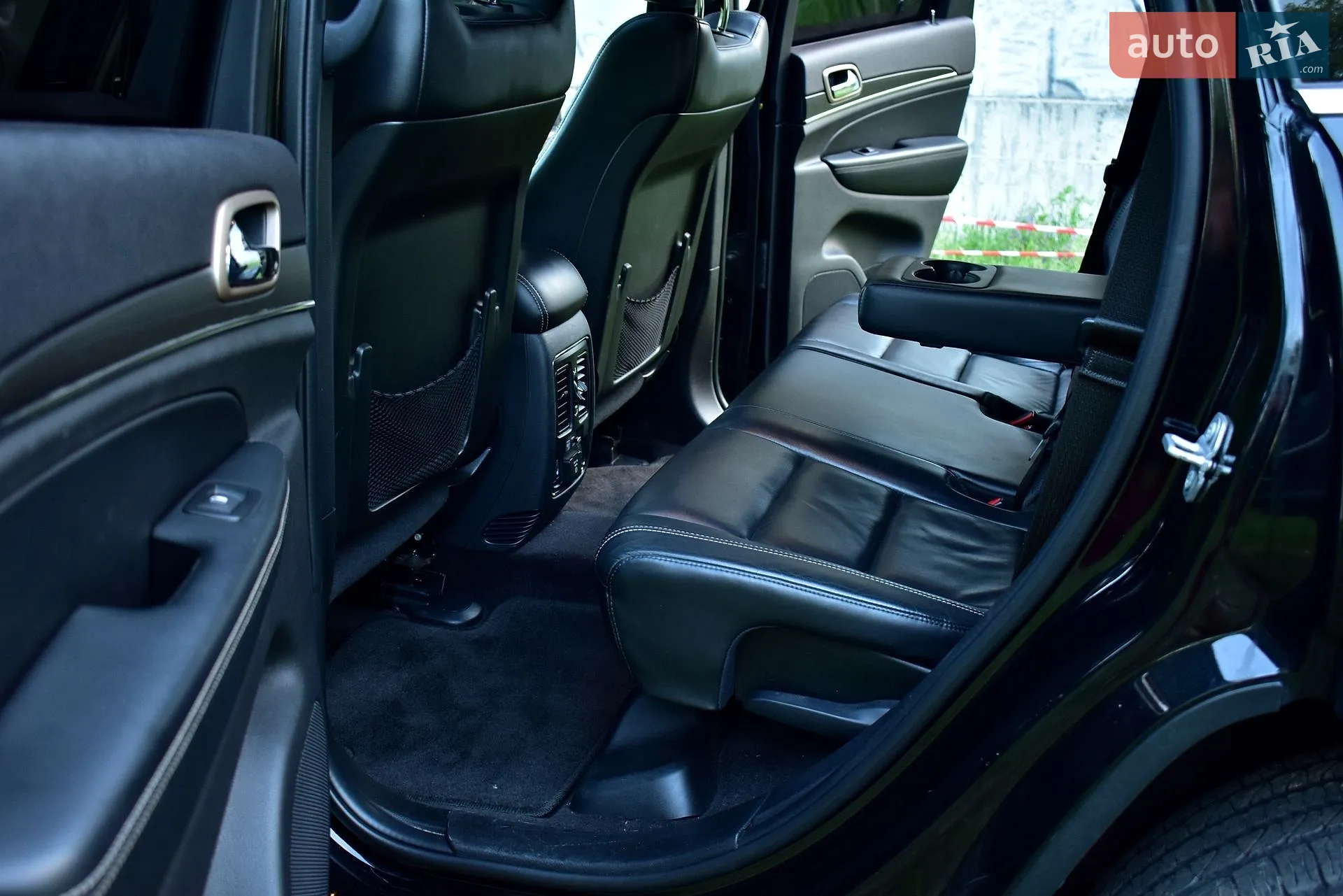2016 Jeep Grand Cherokee - мініатюра 16