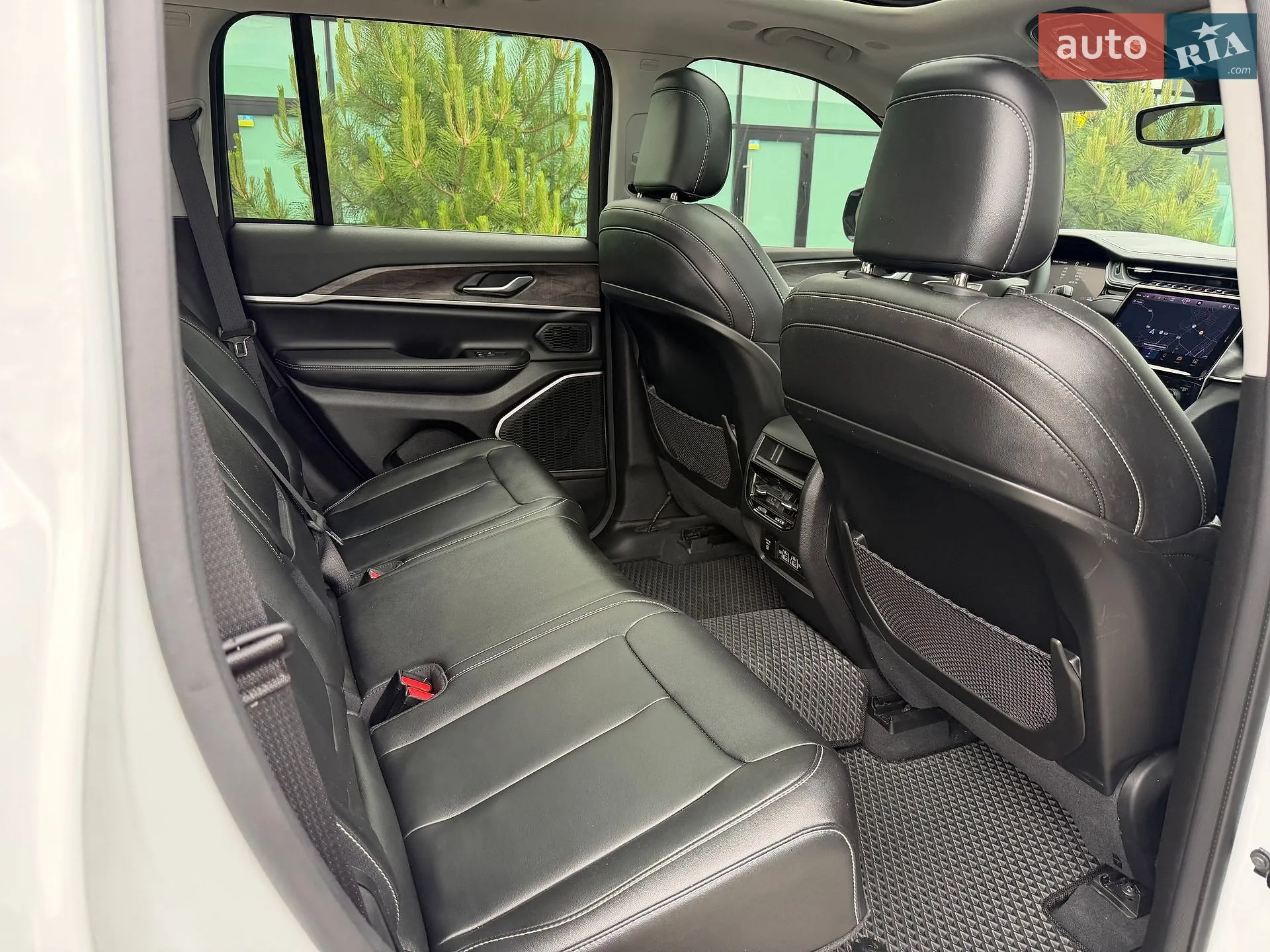 2022 Jeep Grand Cherokee - мініатюра 32