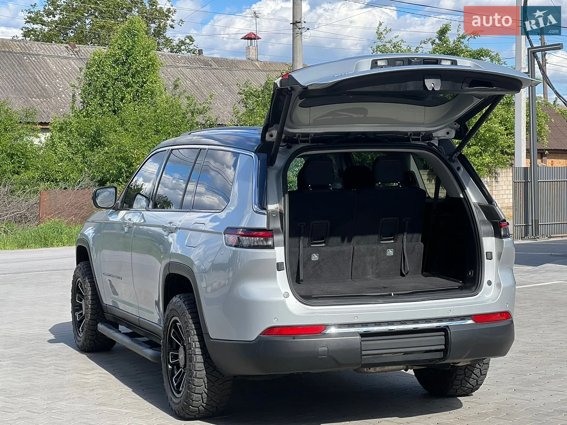 2023 Jeep Grand Cherokee - мініатюра 24