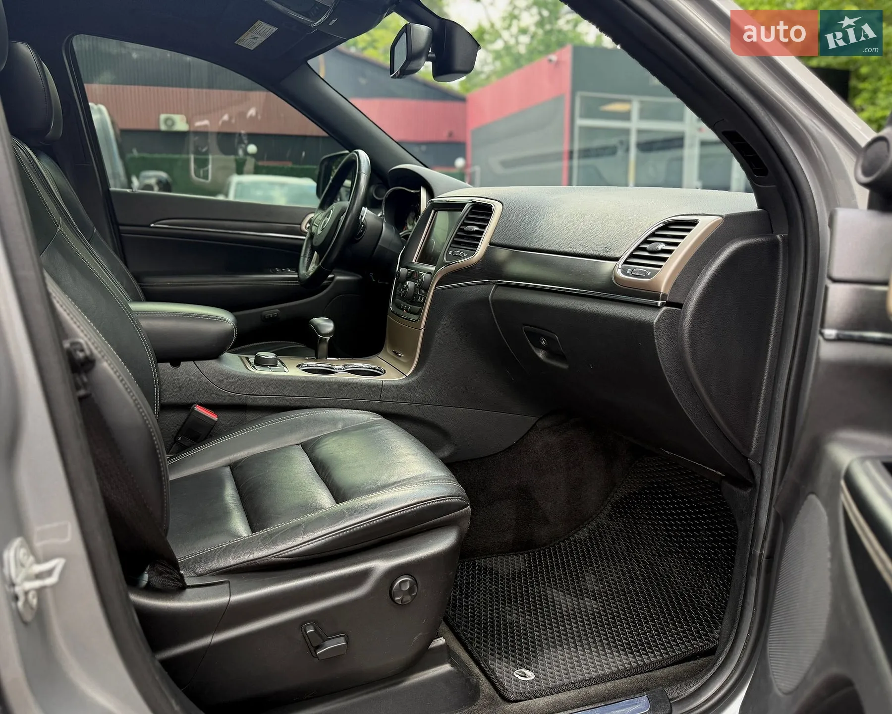 2015 Jeep Grand Cherokee - мініатюра 18