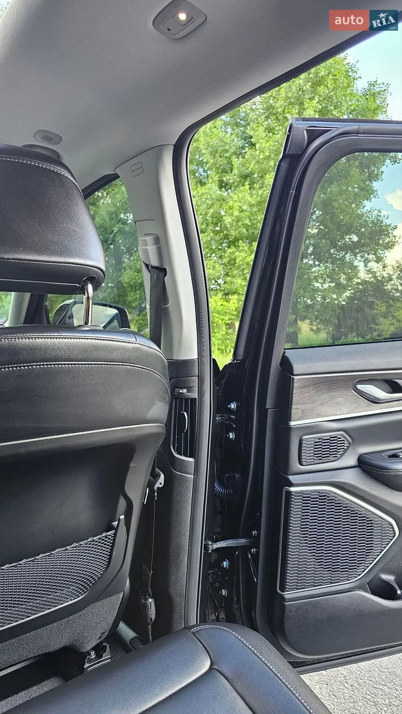 2022 Jeep Grand Cherokee - мініатюра 31