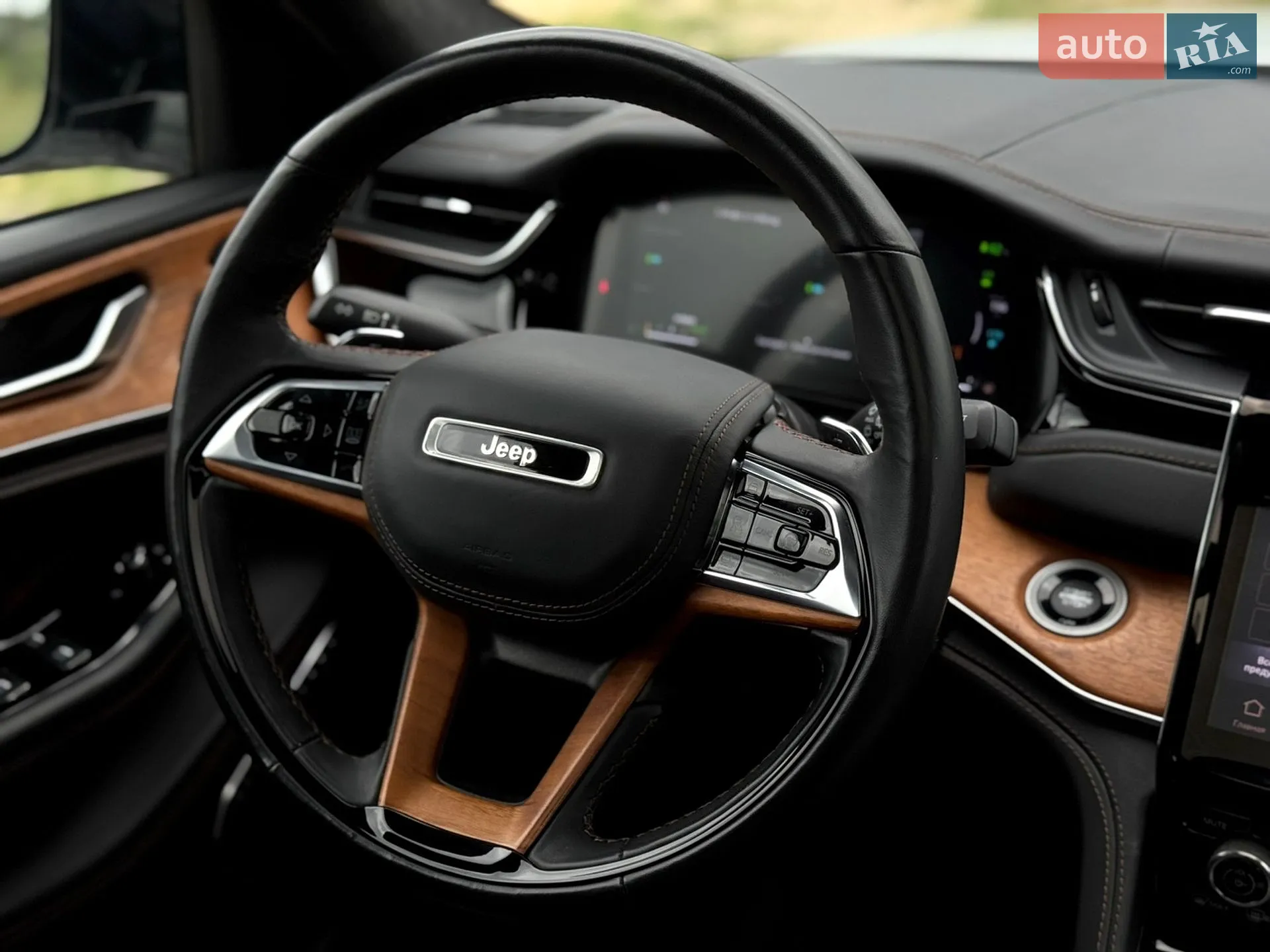 2022 Jeep Grand Cherokee - мініатюра 14