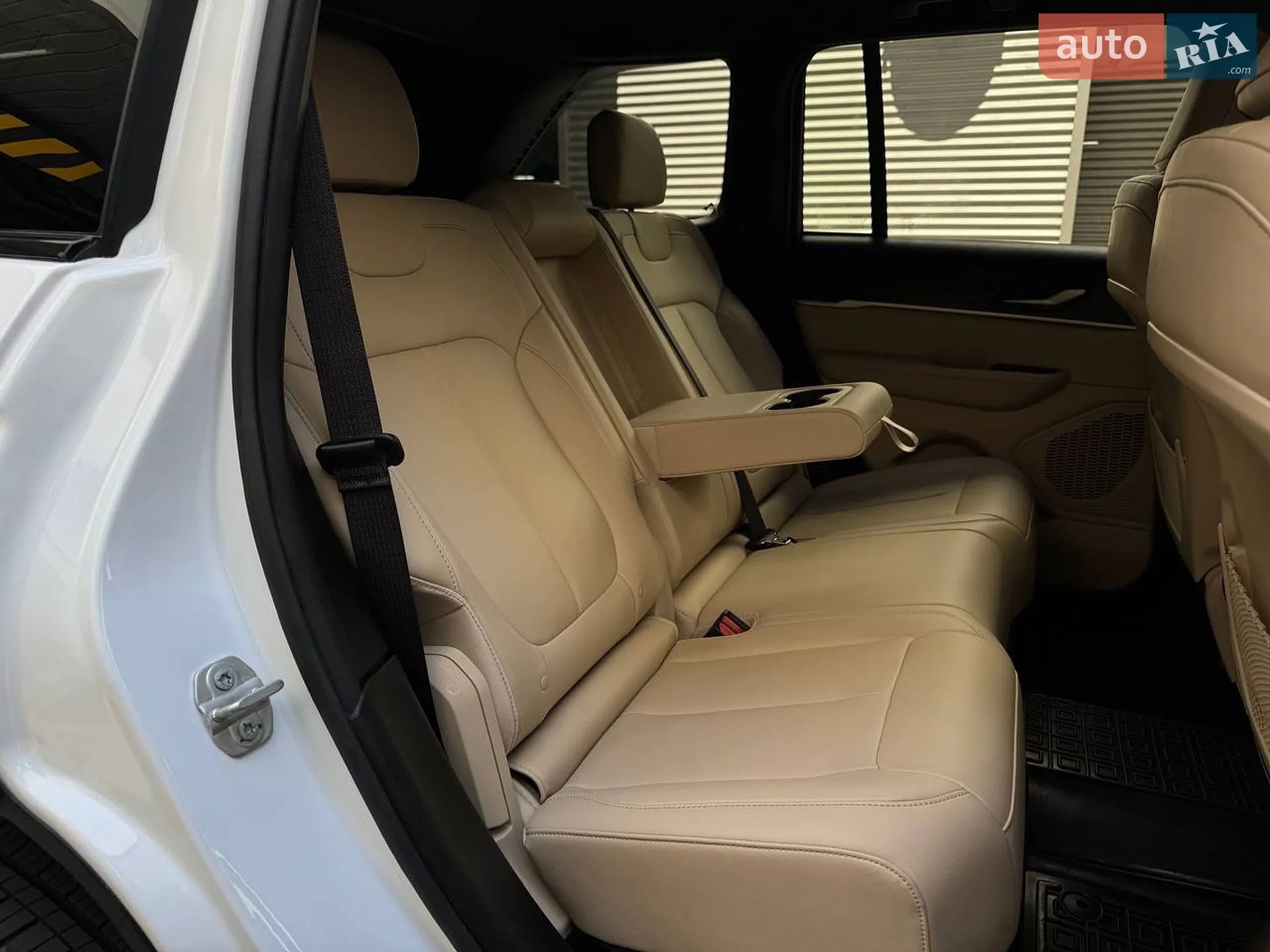 2023 Jeep Grand Cherokee - мініатюра 10