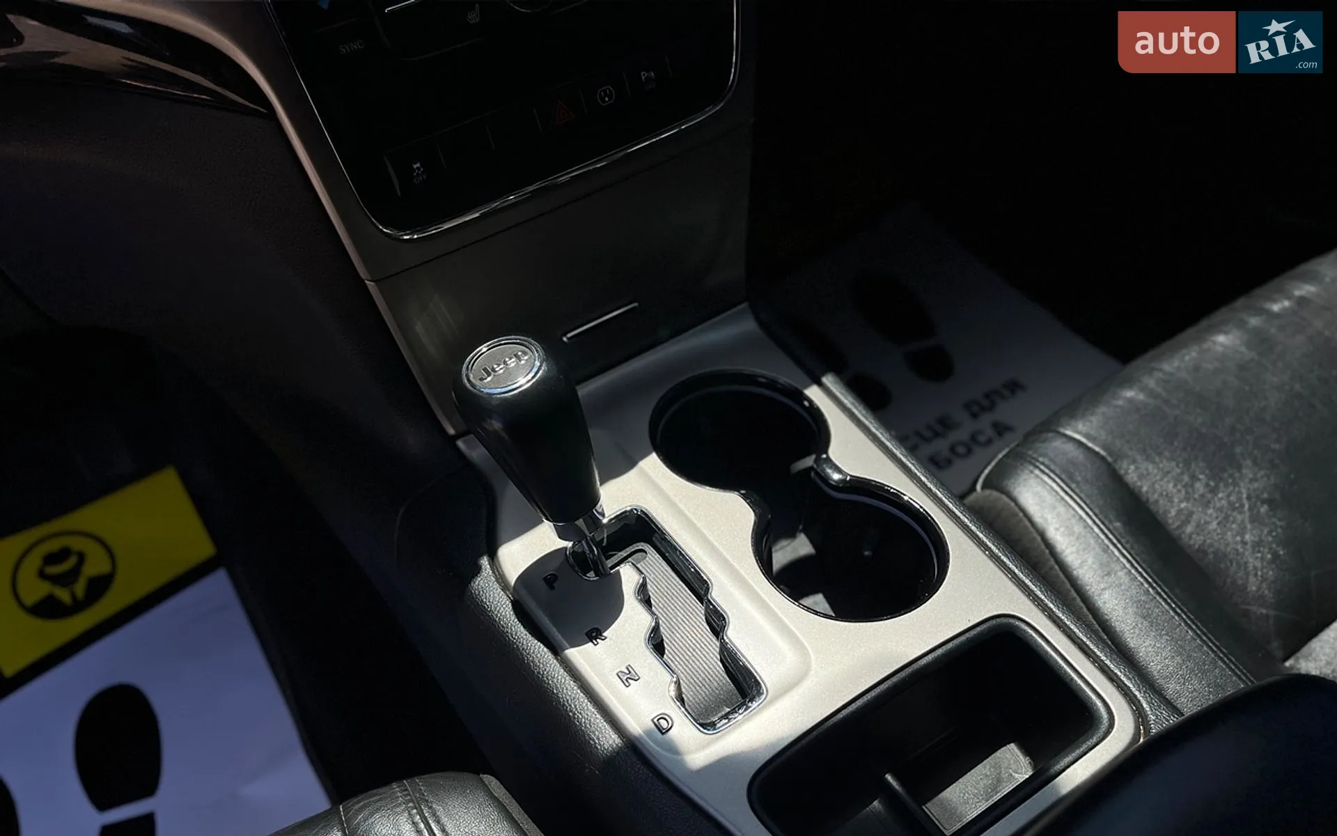 2012 Jeep Grand Cherokee - мініатюра 20