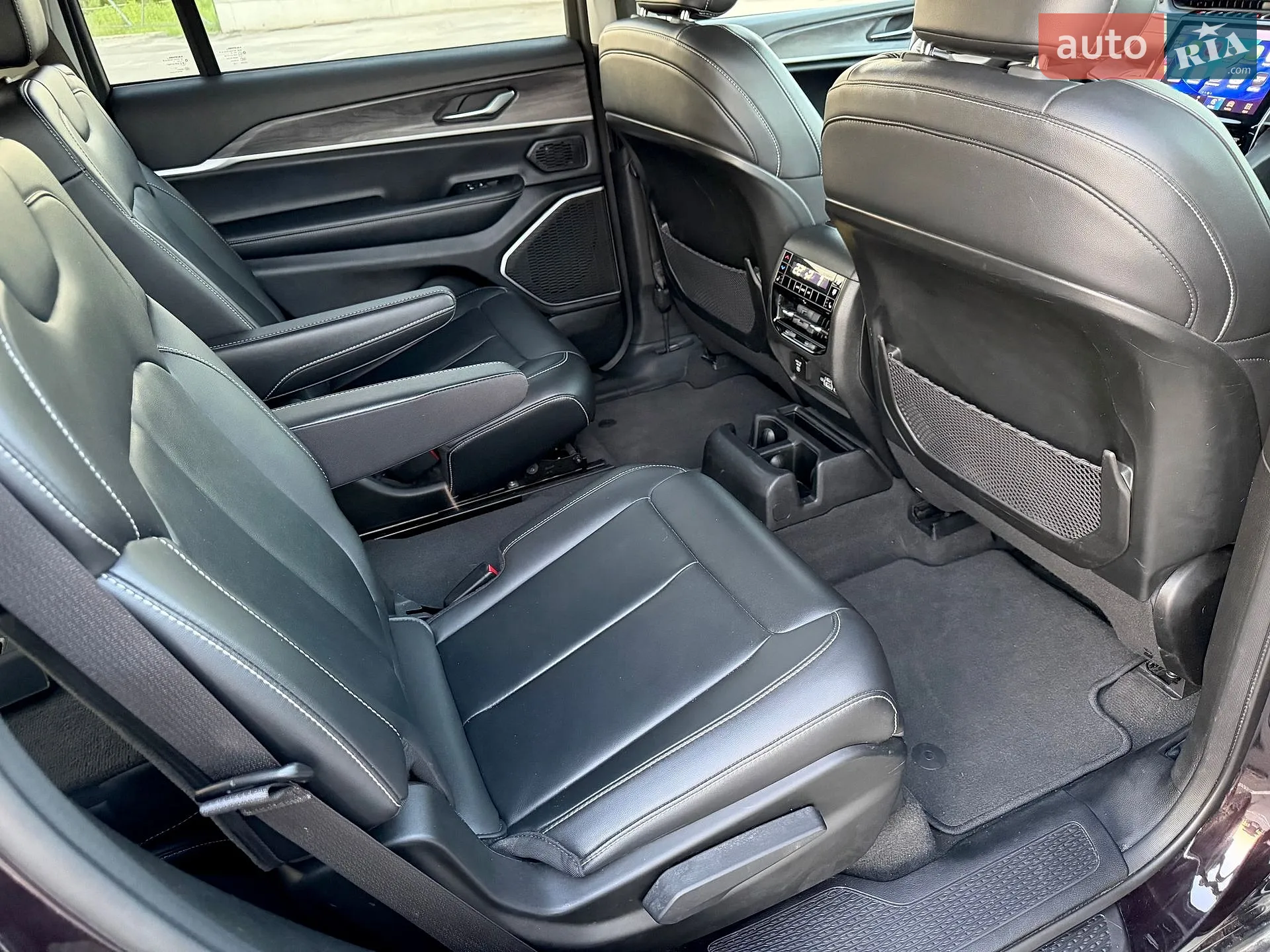 2022 Jeep Grand Cherokee - мініатюра 21
