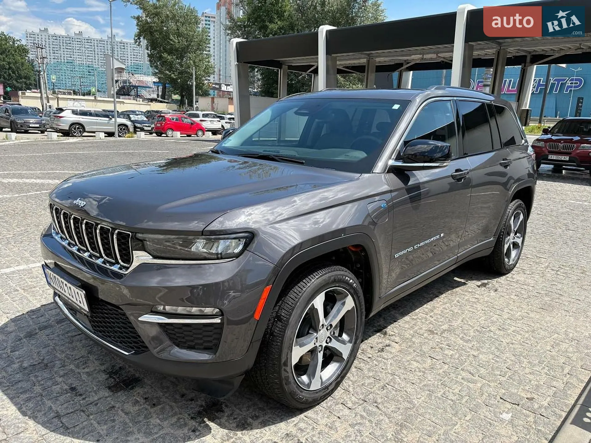 2023 Jeep Grand Cherokee - фото 1