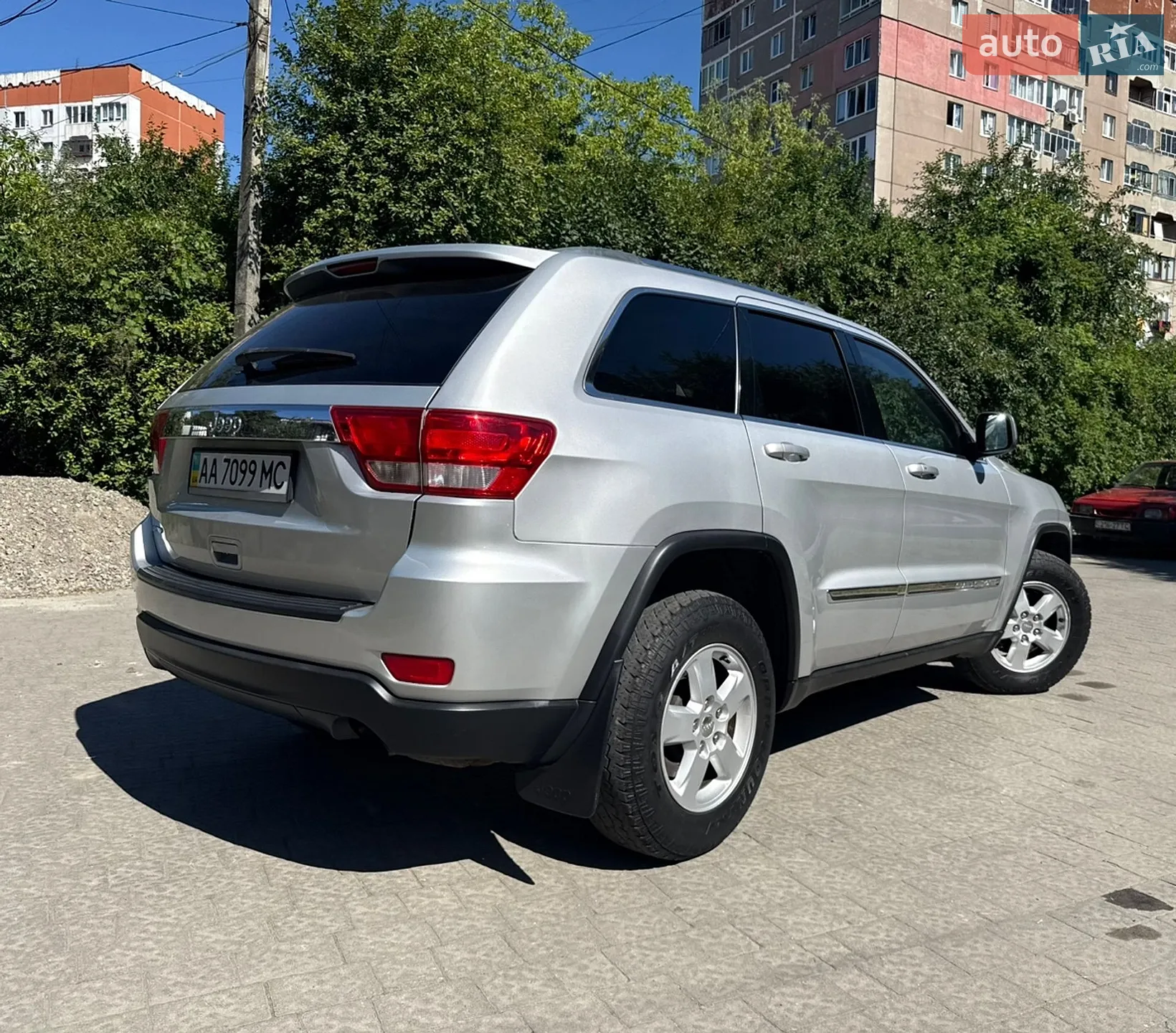 2011 Jeep Grand Cherokee - мініатюра 8