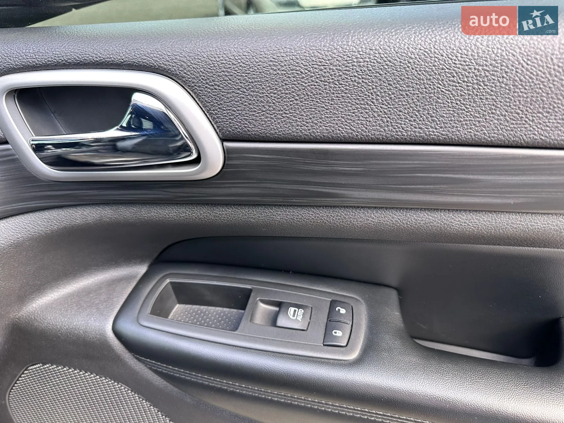 2018 Jeep Grand Cherokee - мініатюра 58