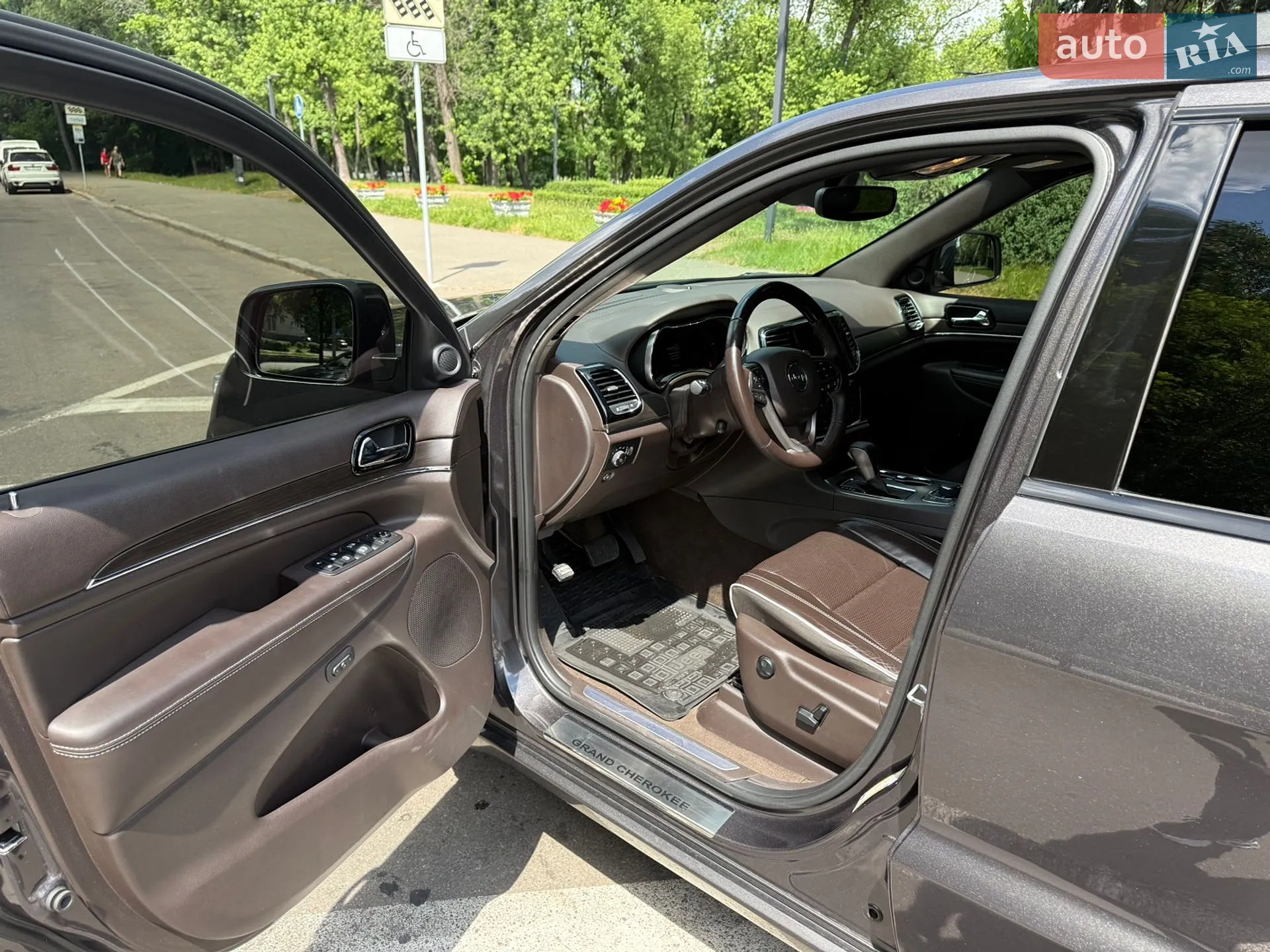 2019 Jeep Grand Cherokee - мініатюра 8