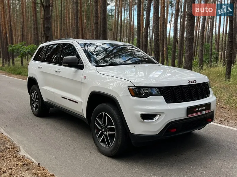 Jeep Grand Cherokee 2021 VIN 1C4RJFLG3MC646573 фото оголошення 3 з 67