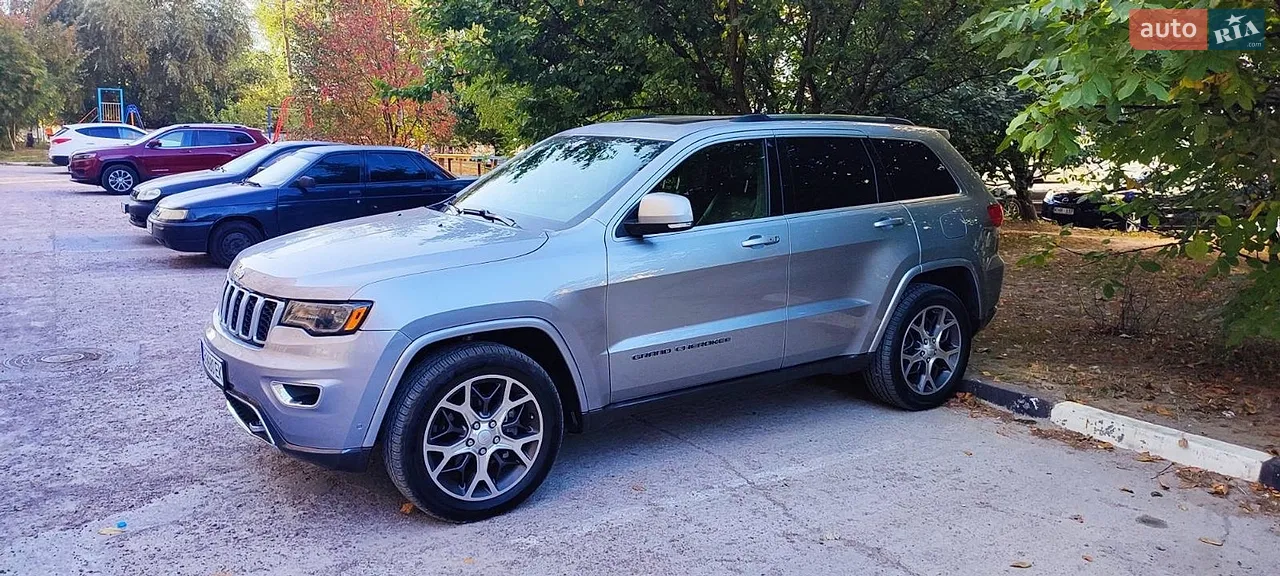 2017 Jeep Grand Cherokee - мініатюра 23