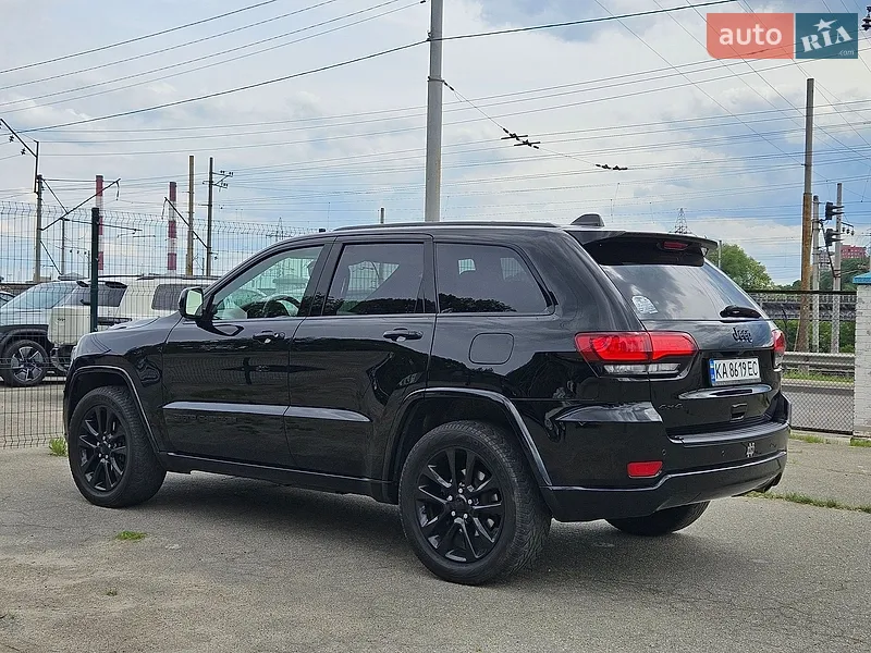 Jeep Grand Cherokee 2019 VIN 1C4RJFAG3KC840942 фото оголошення 4 з 72
