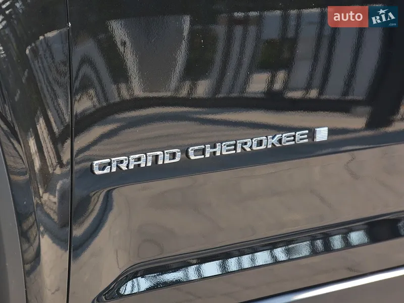 Jeep Grand Cherokee 2022 VIN 1C4RJKBG1N8621931 фото оголошення 17 з 114