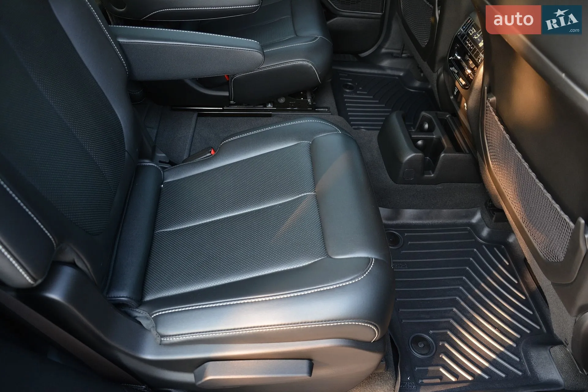 2022 Jeep Grand Cherokee - мініатюра 62