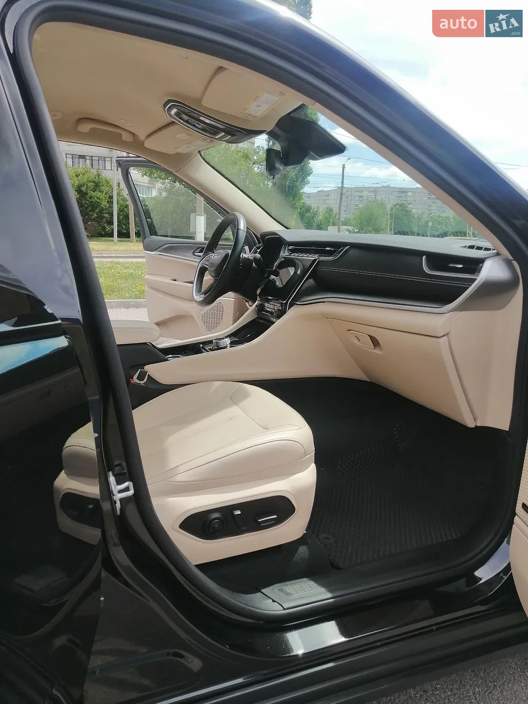 2022 Jeep Grand Cherokee - мініатюра 25