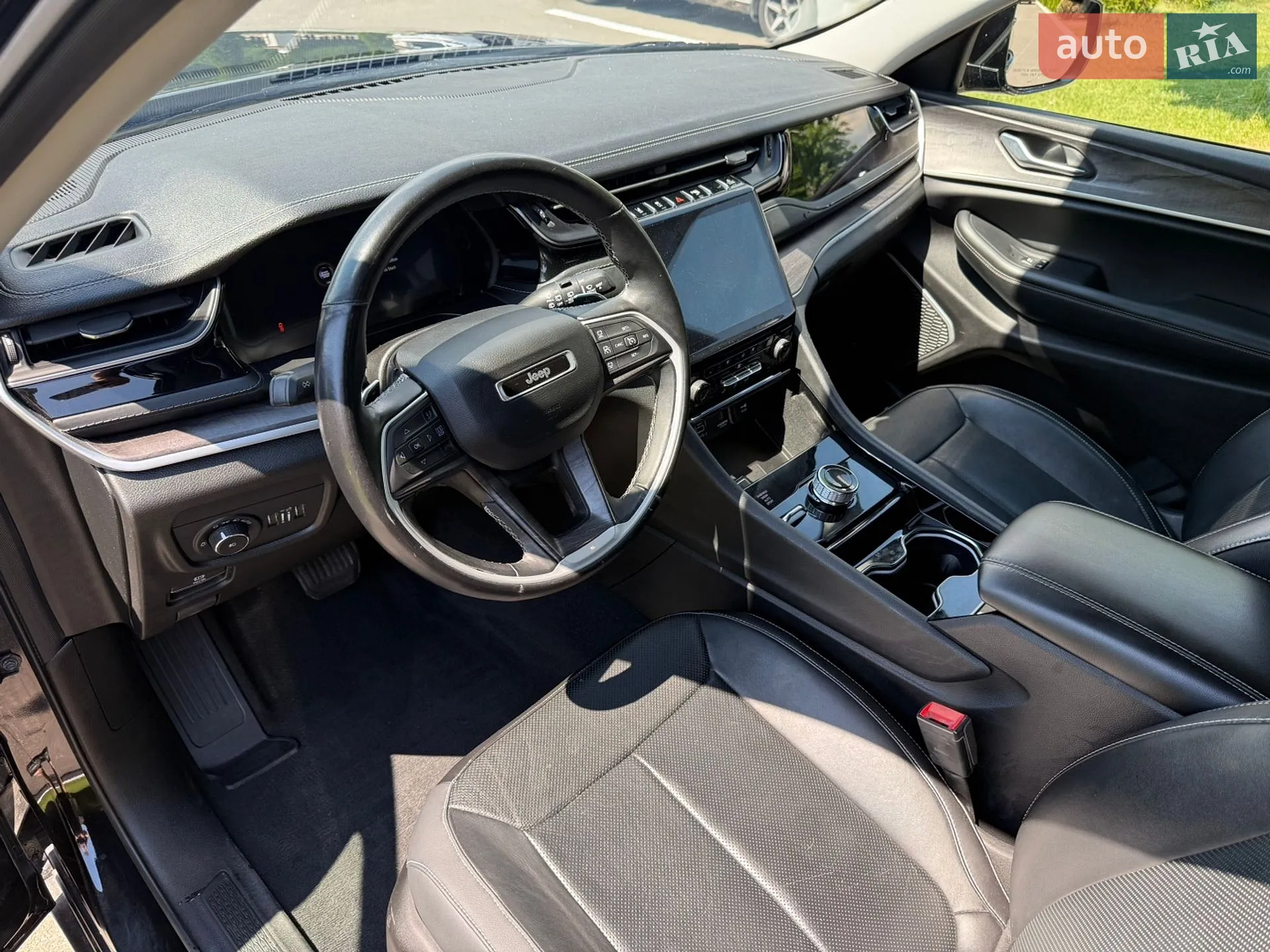 2022 Jeep Grand Cherokee - мініатюра 22