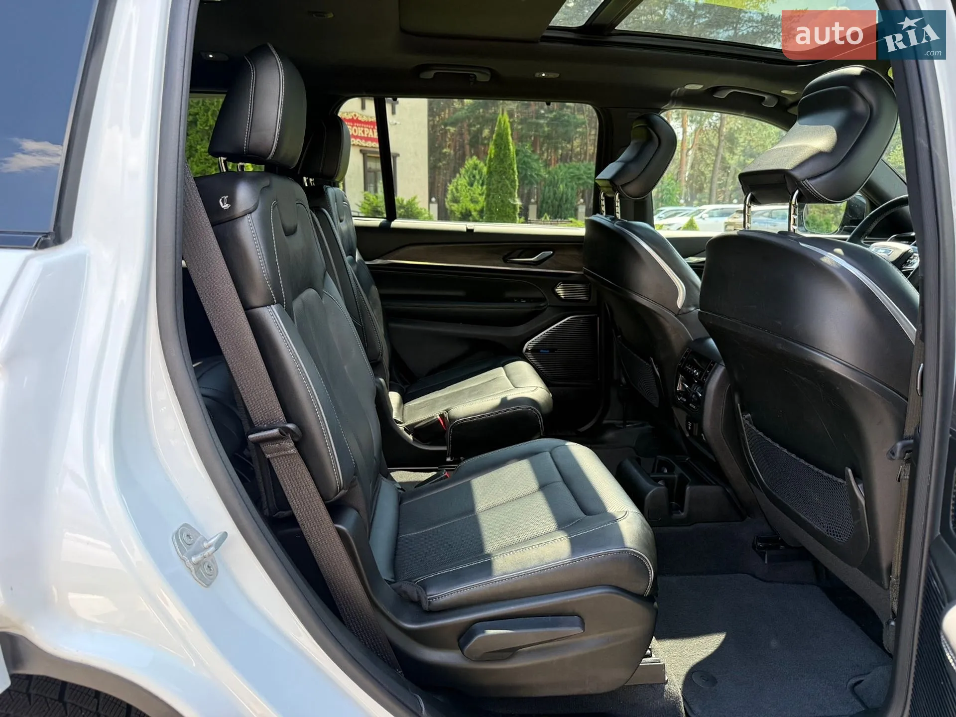 2022 Jeep Grand Cherokee - мініатюра 38