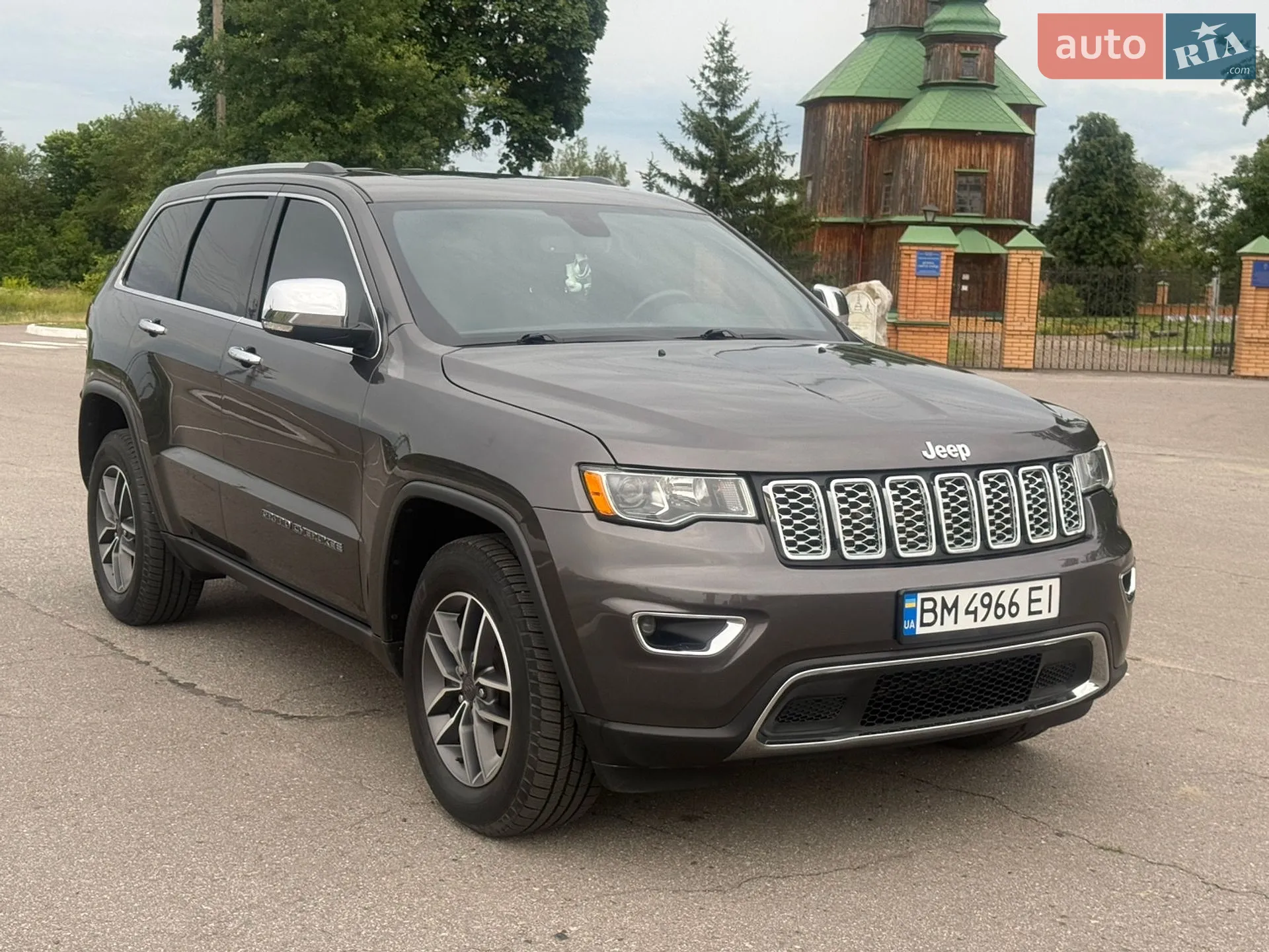 2020 Jeep Grand Cherokee - фото 1