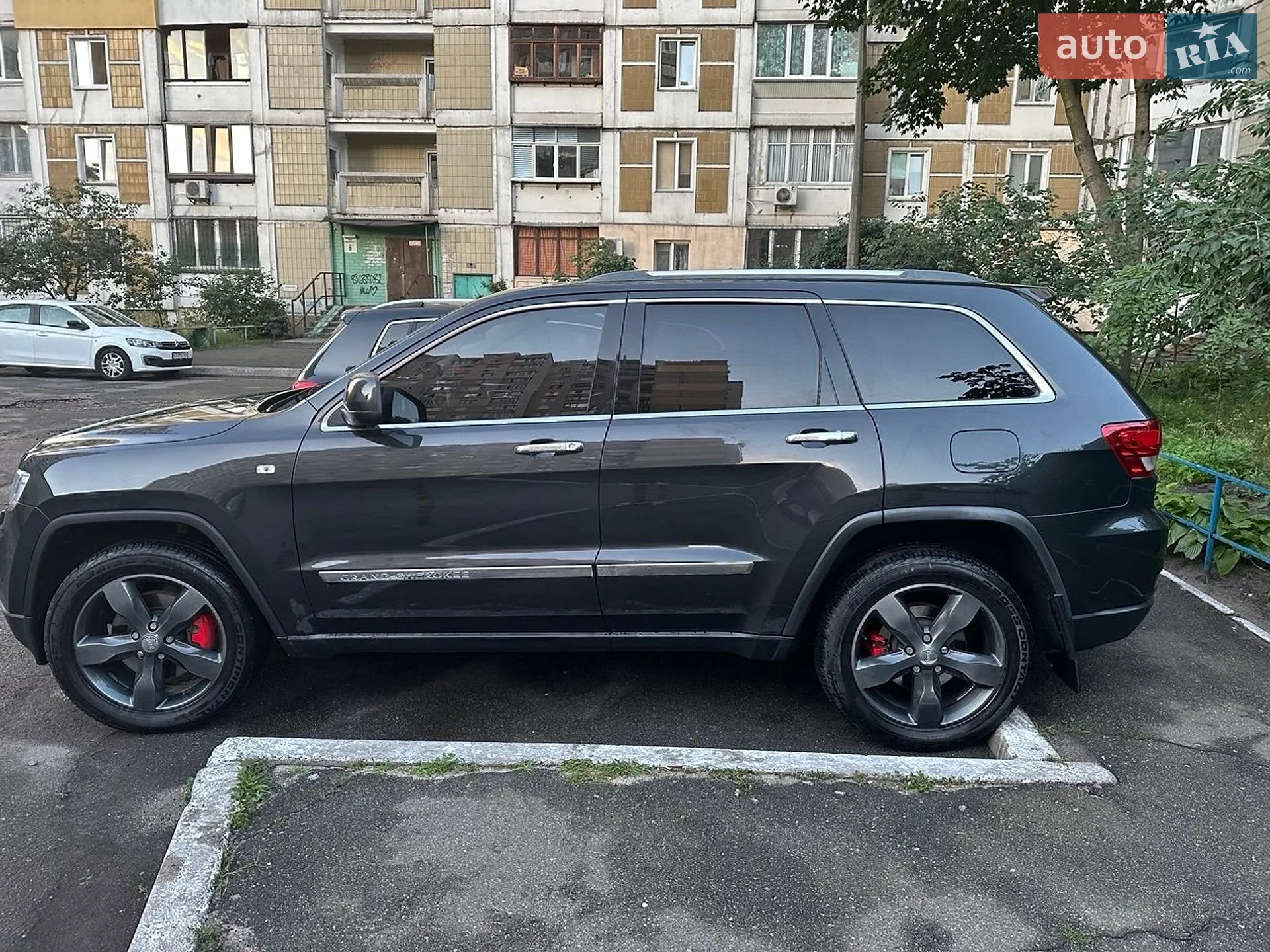 2011 Jeep Grand Cherokee - мініатюра 2