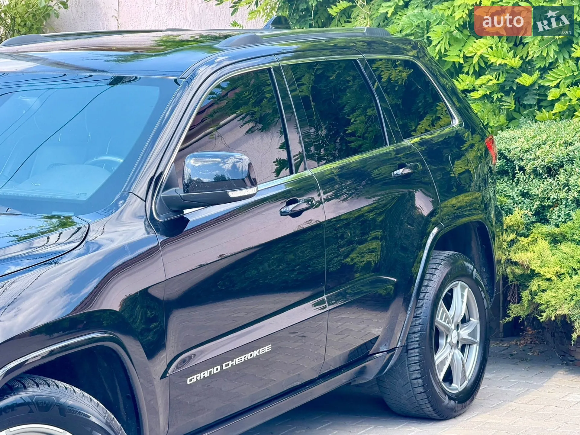 2015 Jeep Grand Cherokee - мініатюра 17