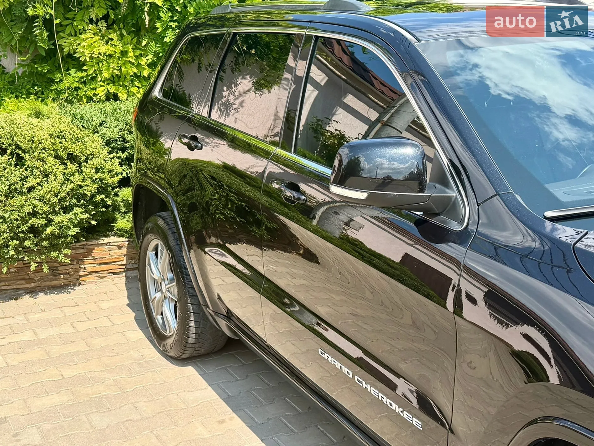 2015 Jeep Grand Cherokee - мініатюра 30